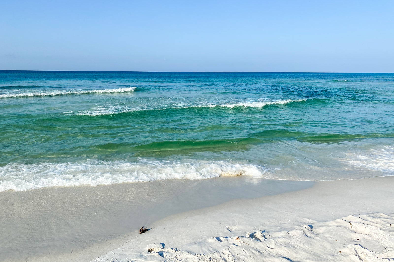 Florida Beach Emerald Green Waters Background