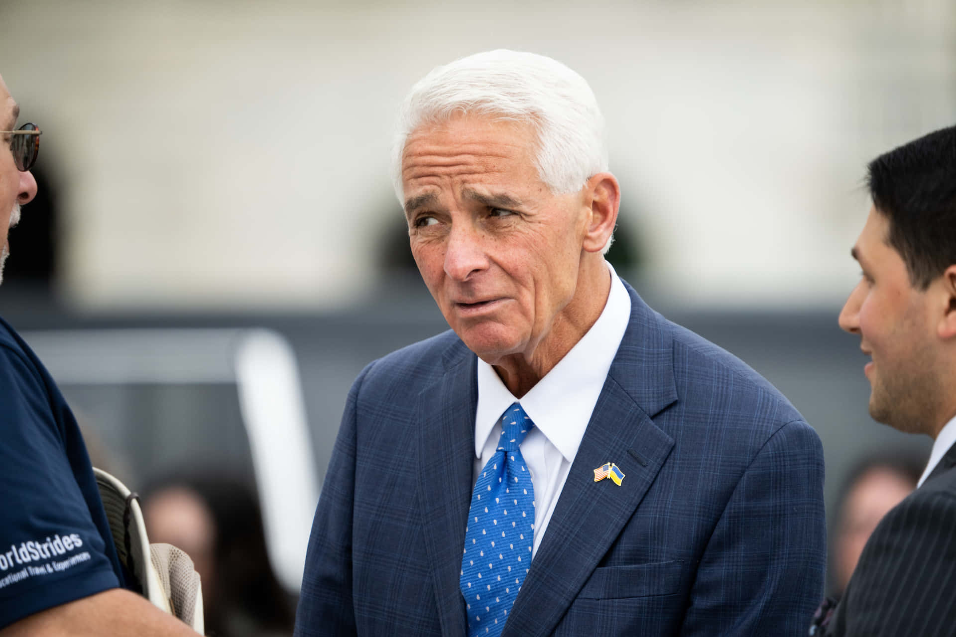 Florida Politician Charlie Crist Looking Perplexed Background