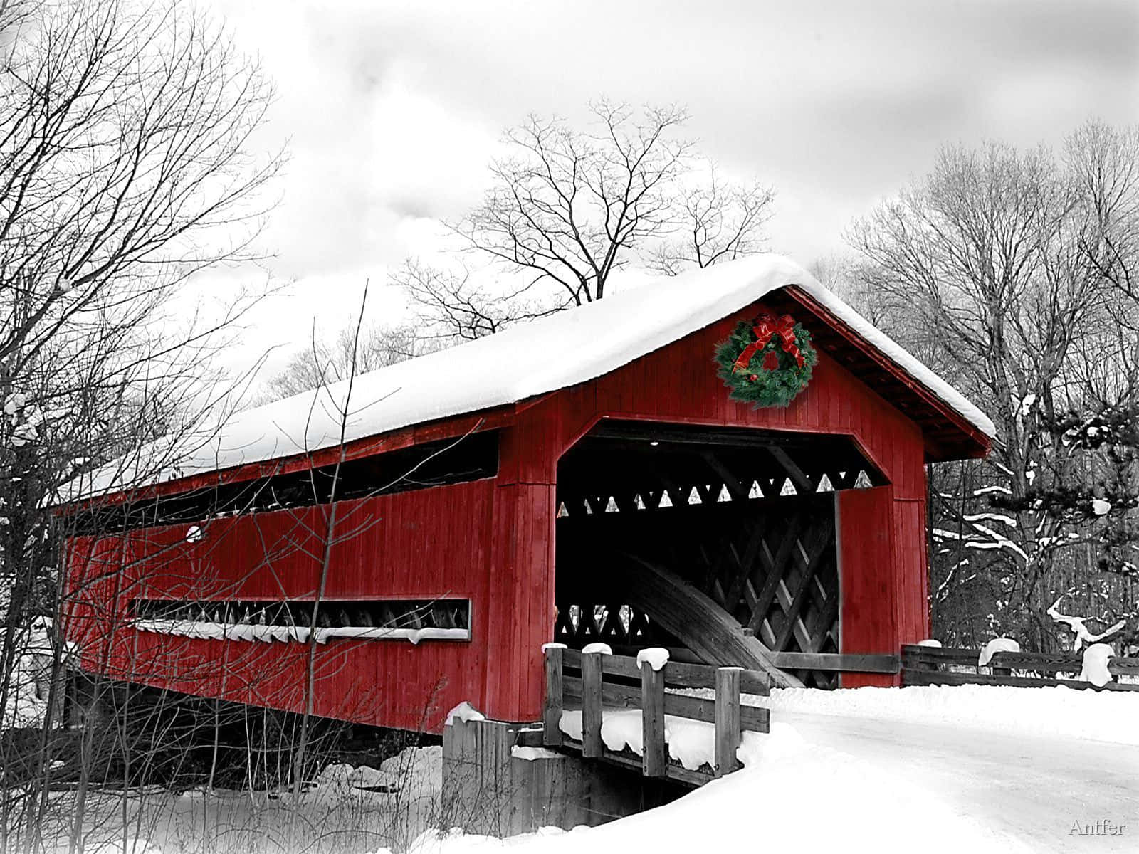 Flume Covered Bridge New Hampshire Winter Background