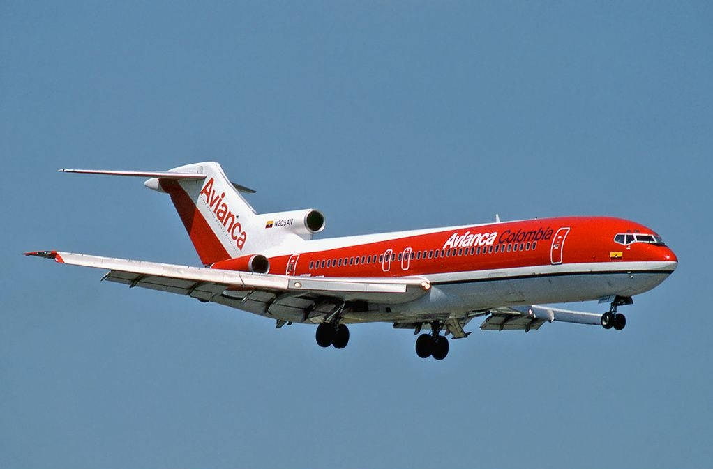 Flying Avianca Airline Boeing 727 Plane Background