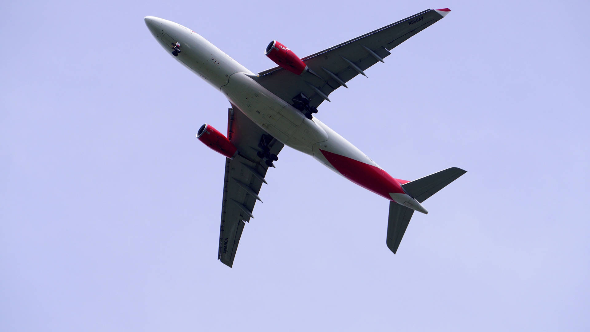 Flying Avianca Airline Plane Low Angle Shot Background