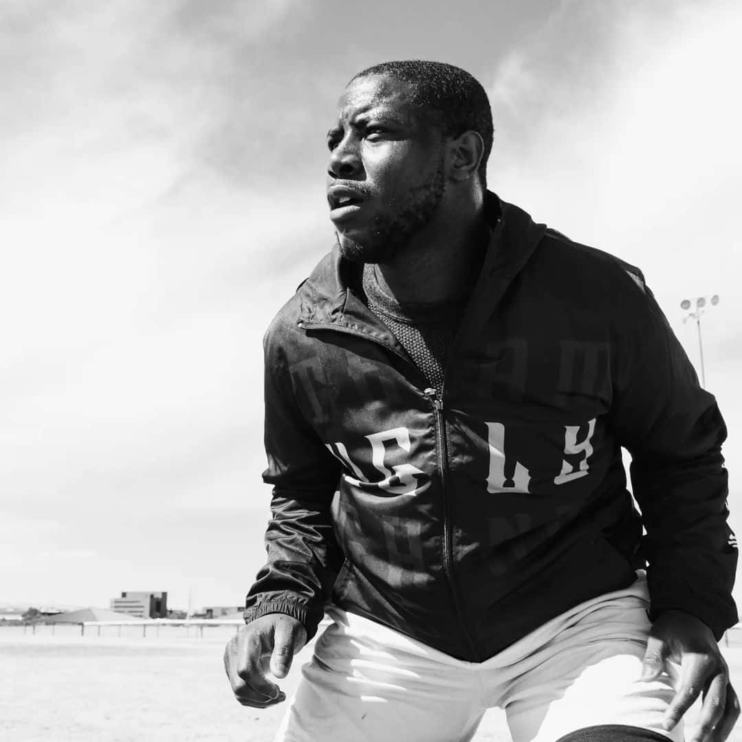 Focused Athlete Blackand White Background