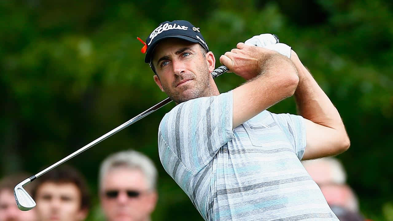 Focused Geoff Ogilvy Playing Background