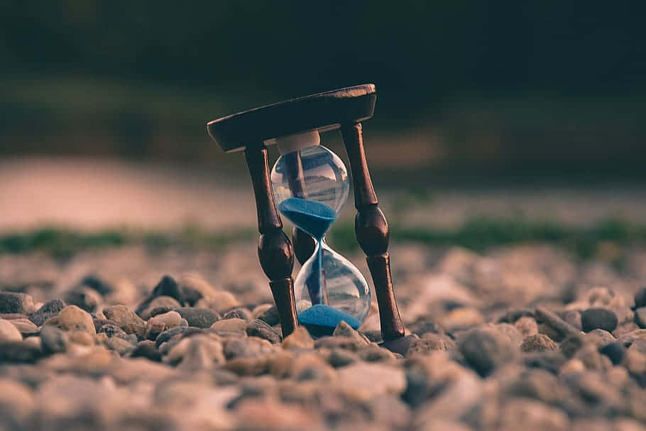 Focused Hourglass Background