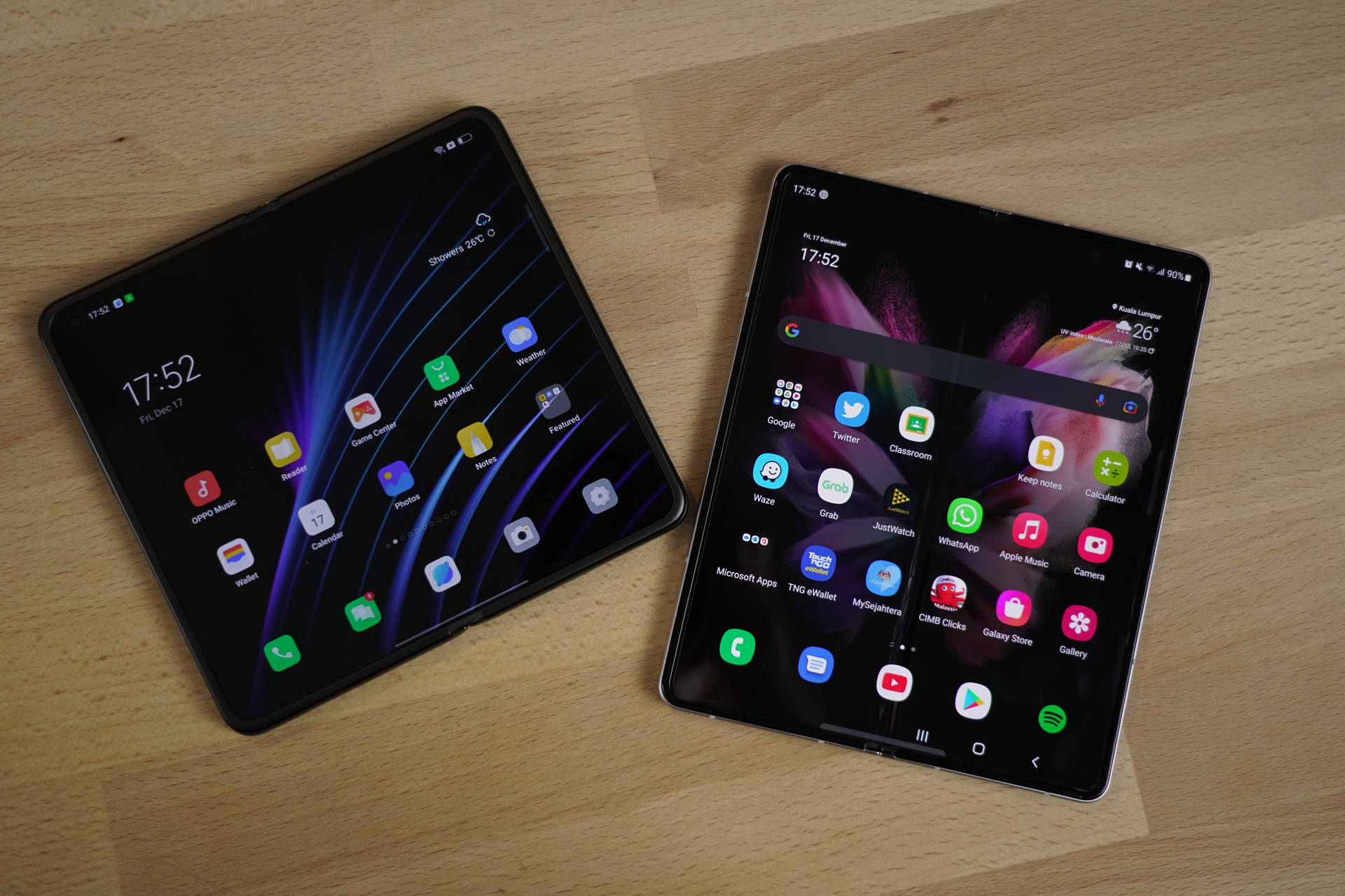 Foldable Oppo And Samsung Phones