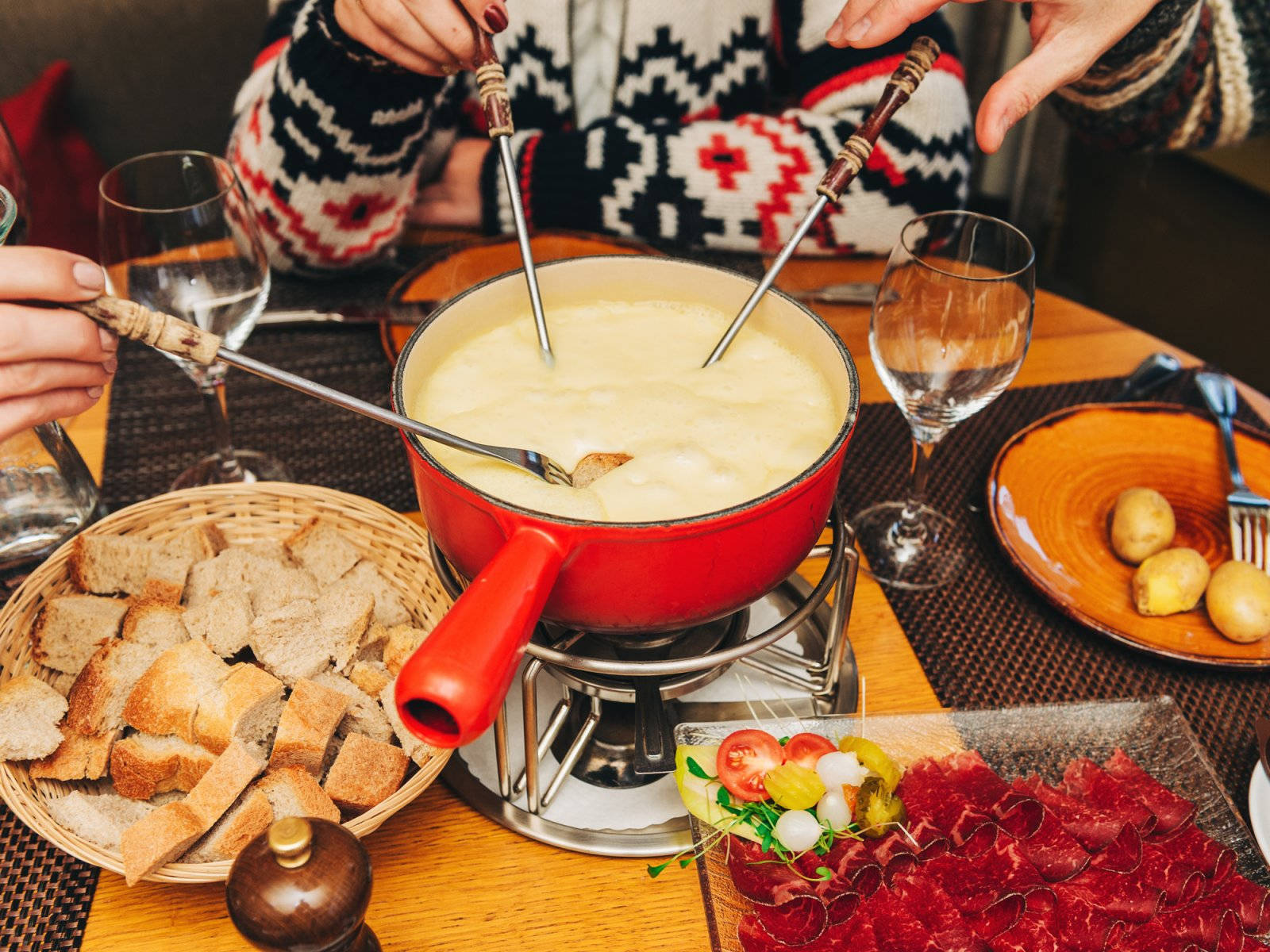 Fondue Event Dish