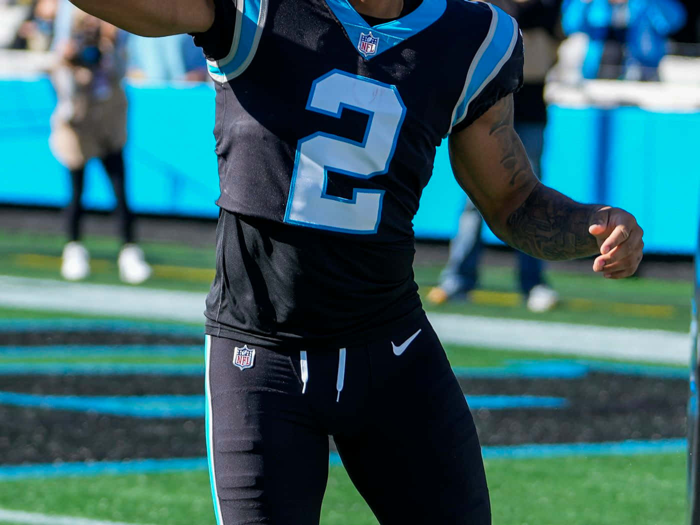 Football Athlete Dj Moore Carolina Panthers Number 2 Background