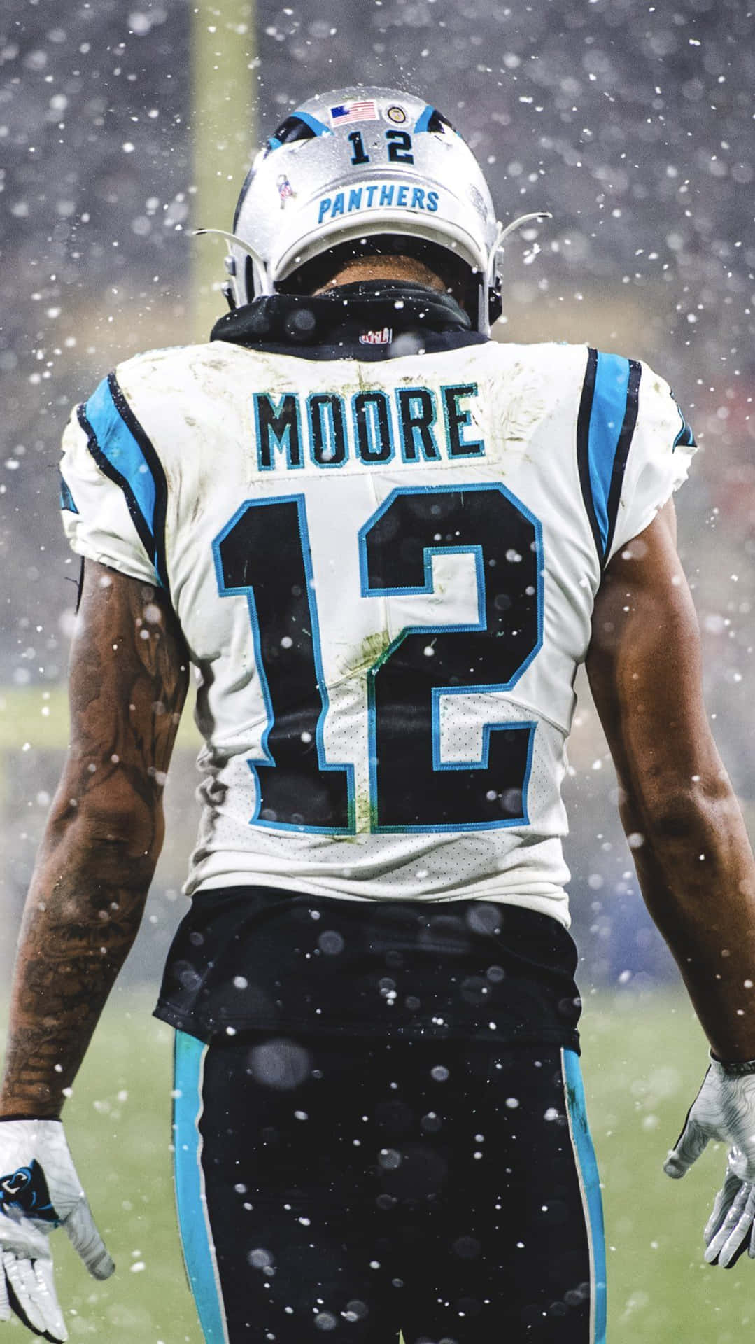Football Athlete Dj Moore Carolina Panthers White 12 Background