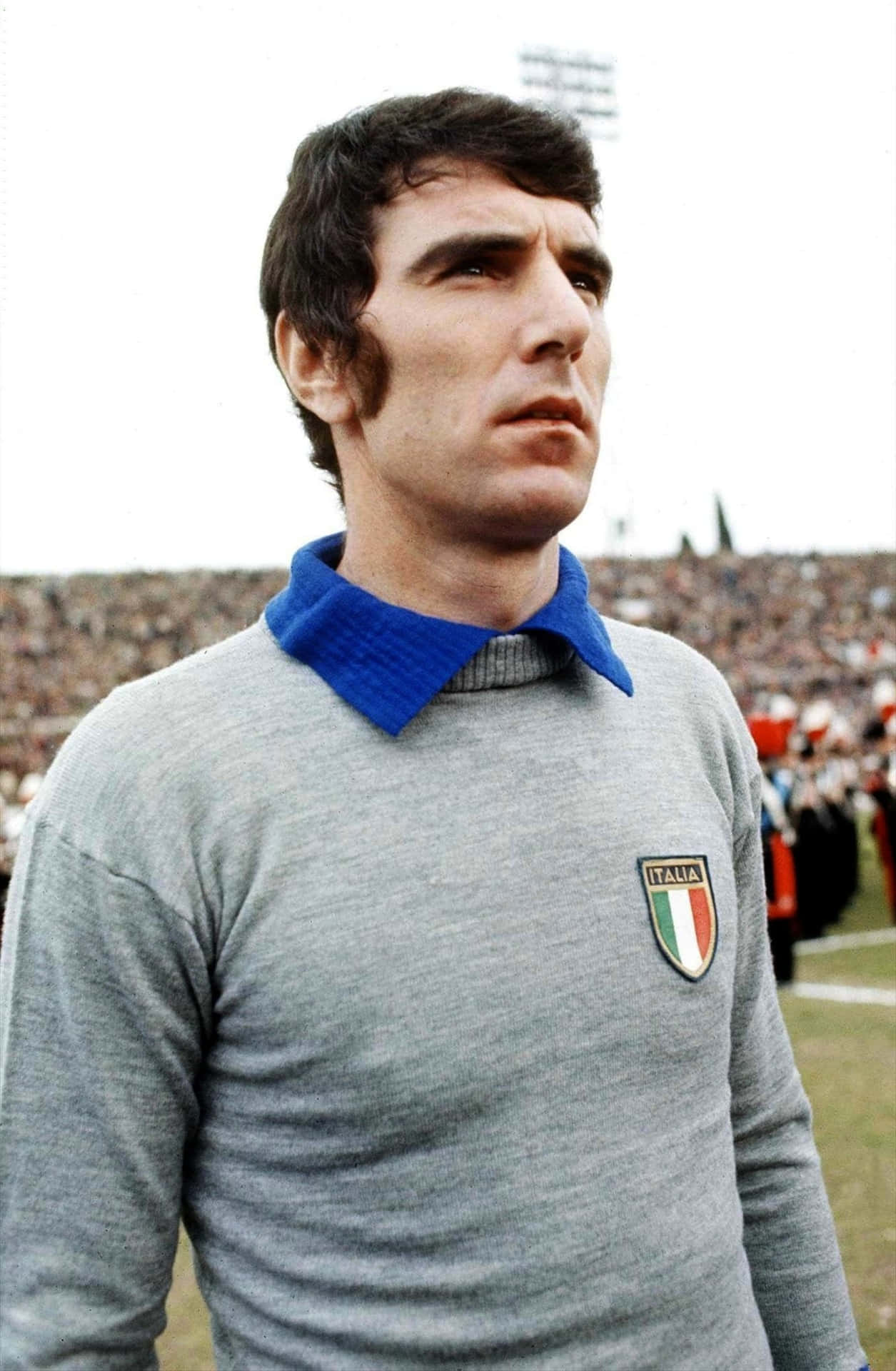 Football Legend Dino Zoff Background