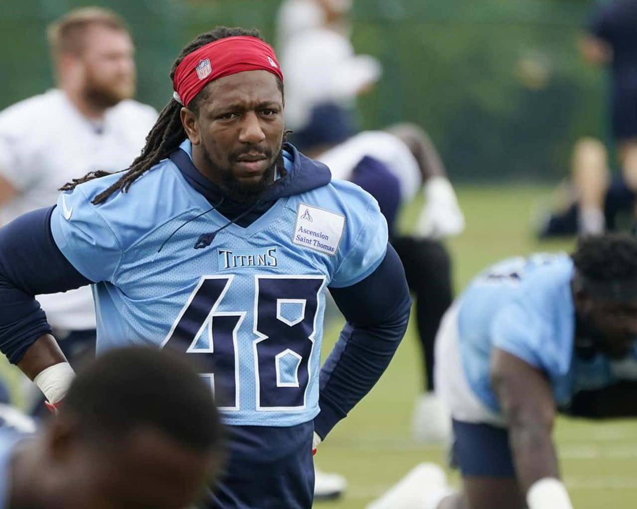 Football Outside Linebacker Bud Dupree Background