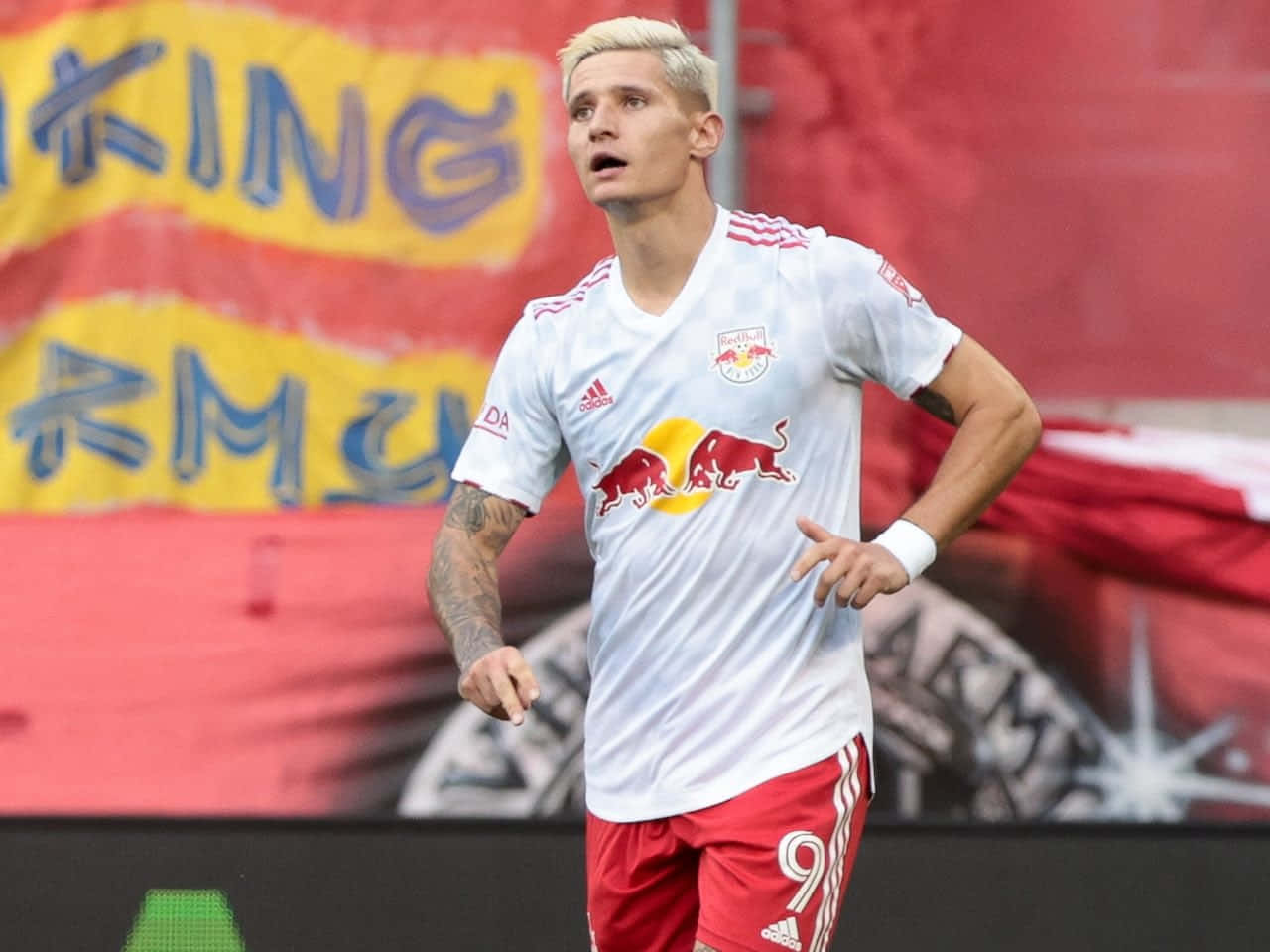Football Player Patryk Klimala Background