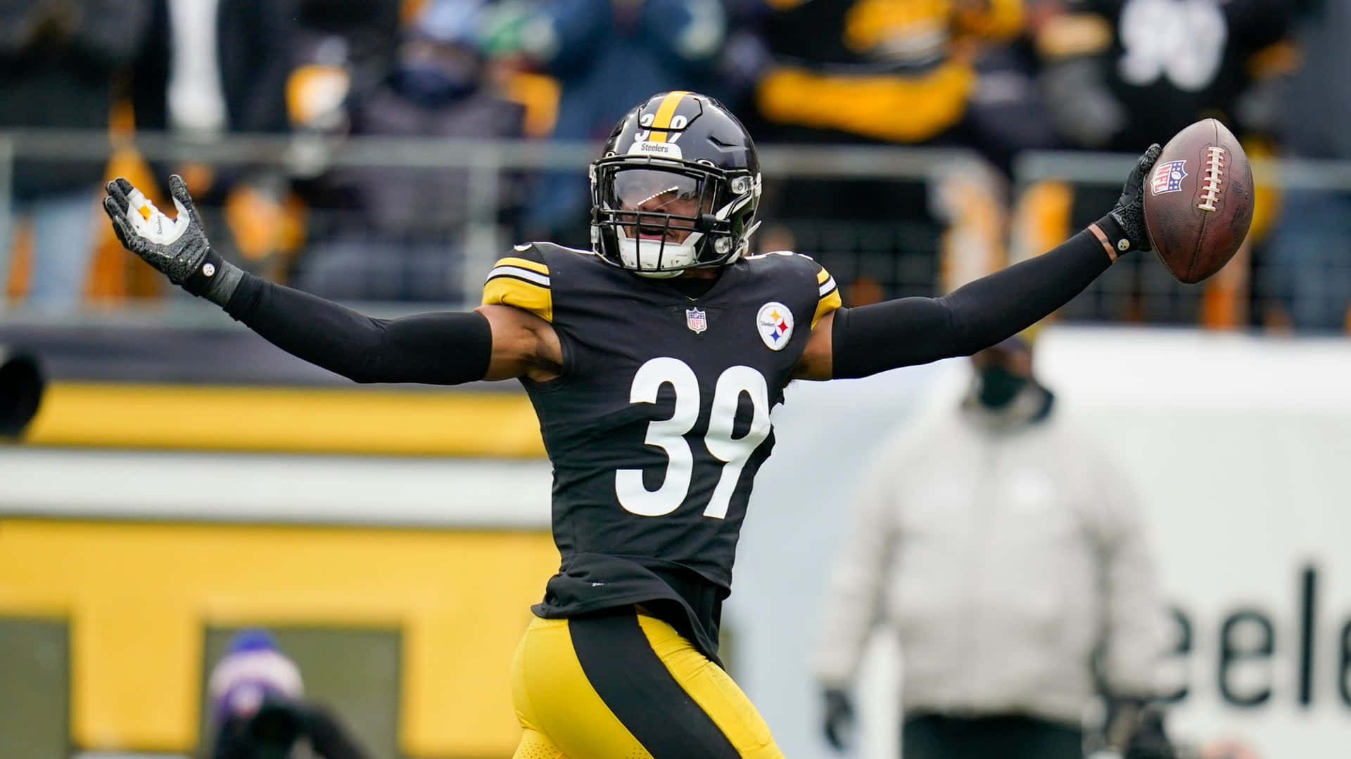Football Safety Minkah Fitzpatrick Pittsburgh Steelers Background