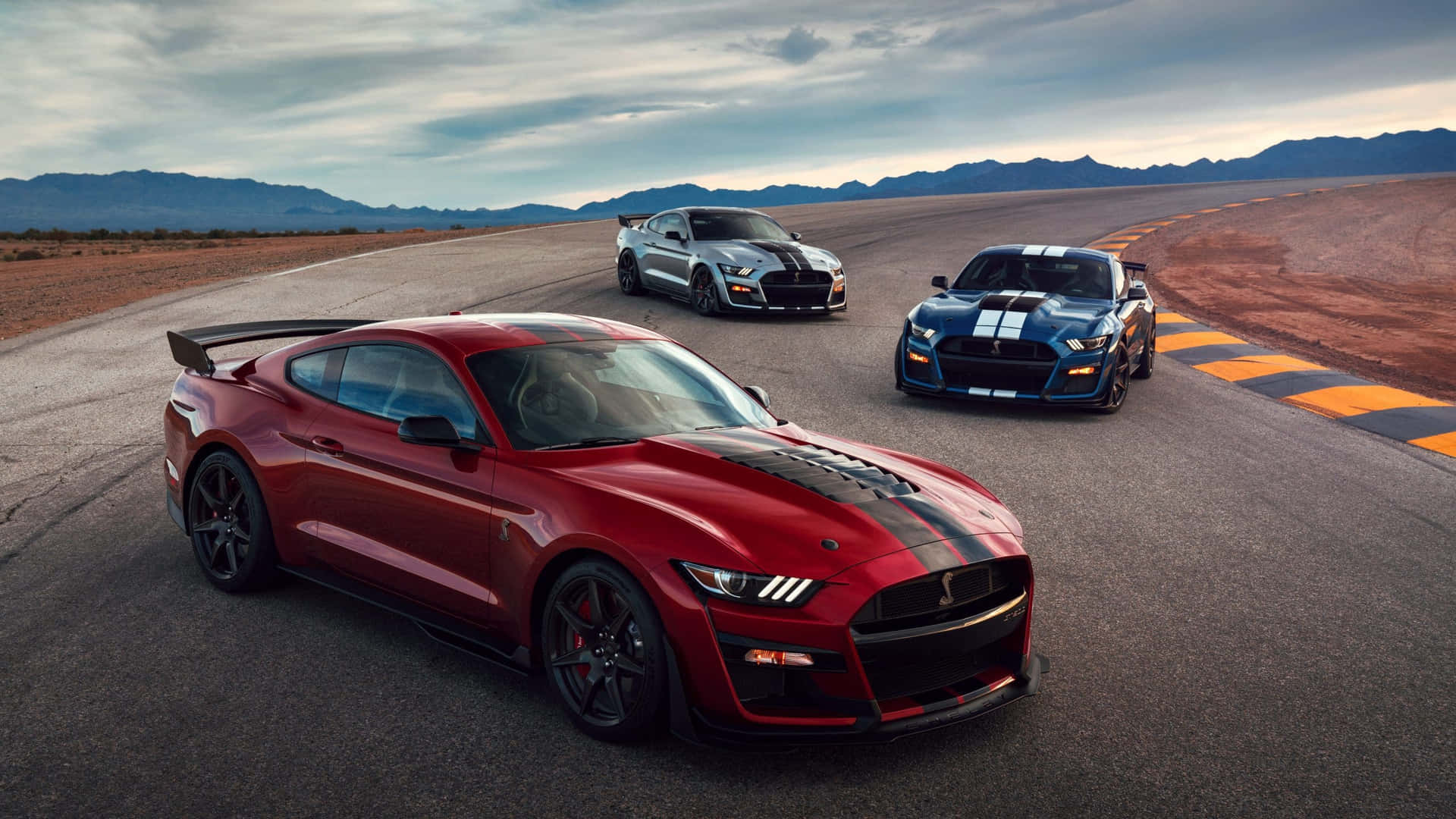 Ford Mustang Shelby G T500 Trioon Track Background