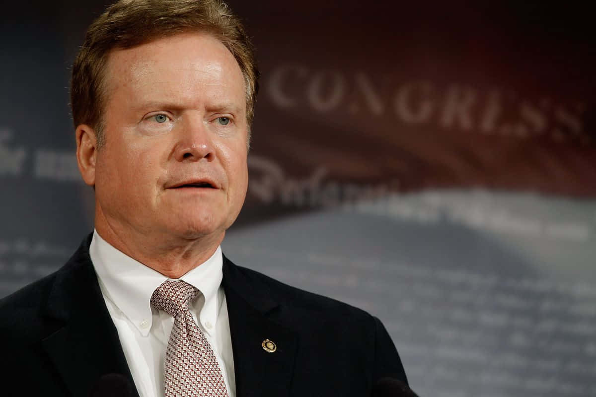 Former American Secretary Of Navy, Jim Webb Background