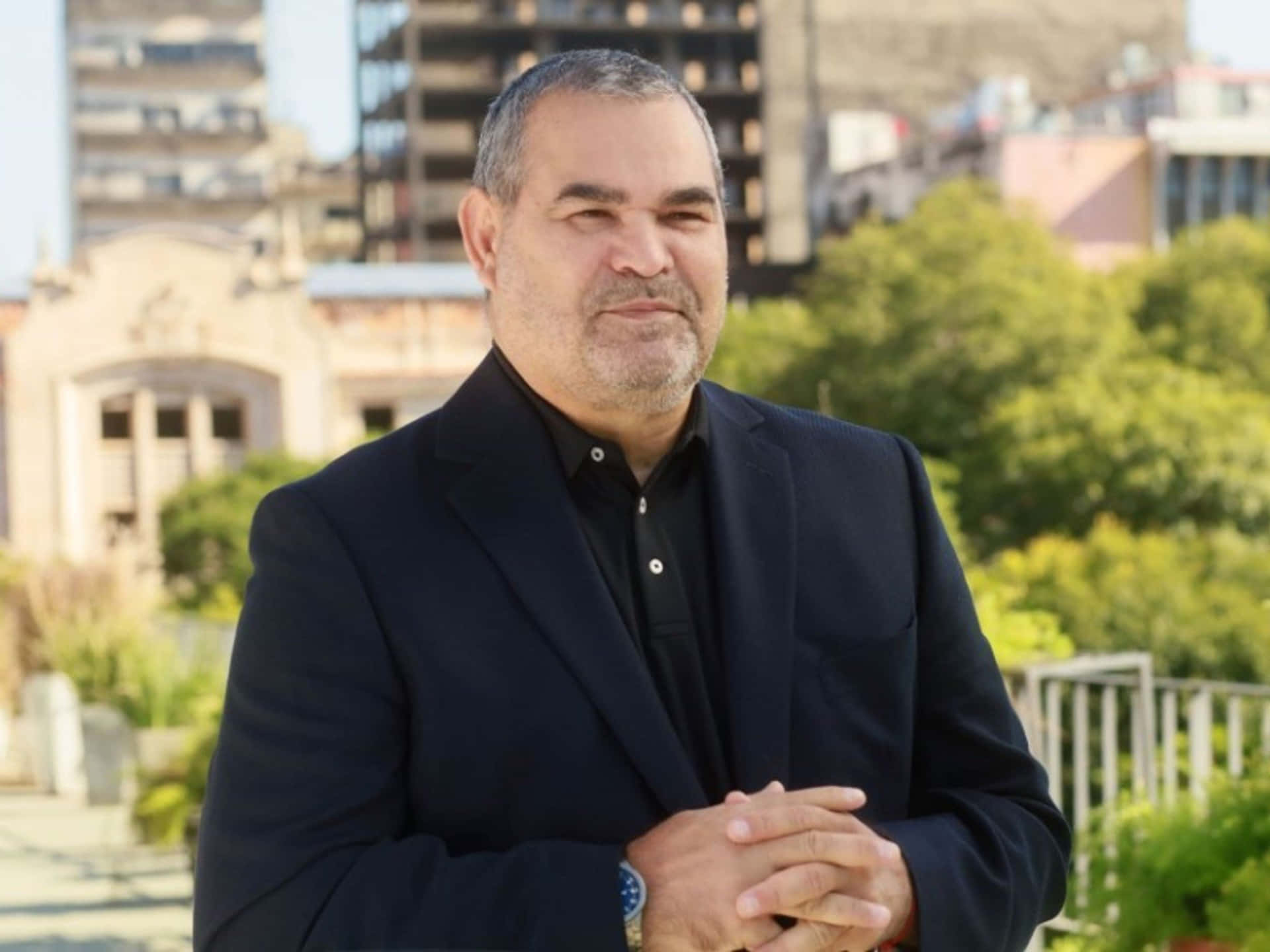 Former Football Goalkeeper Jose Luis Chilavert Semi Formal Background