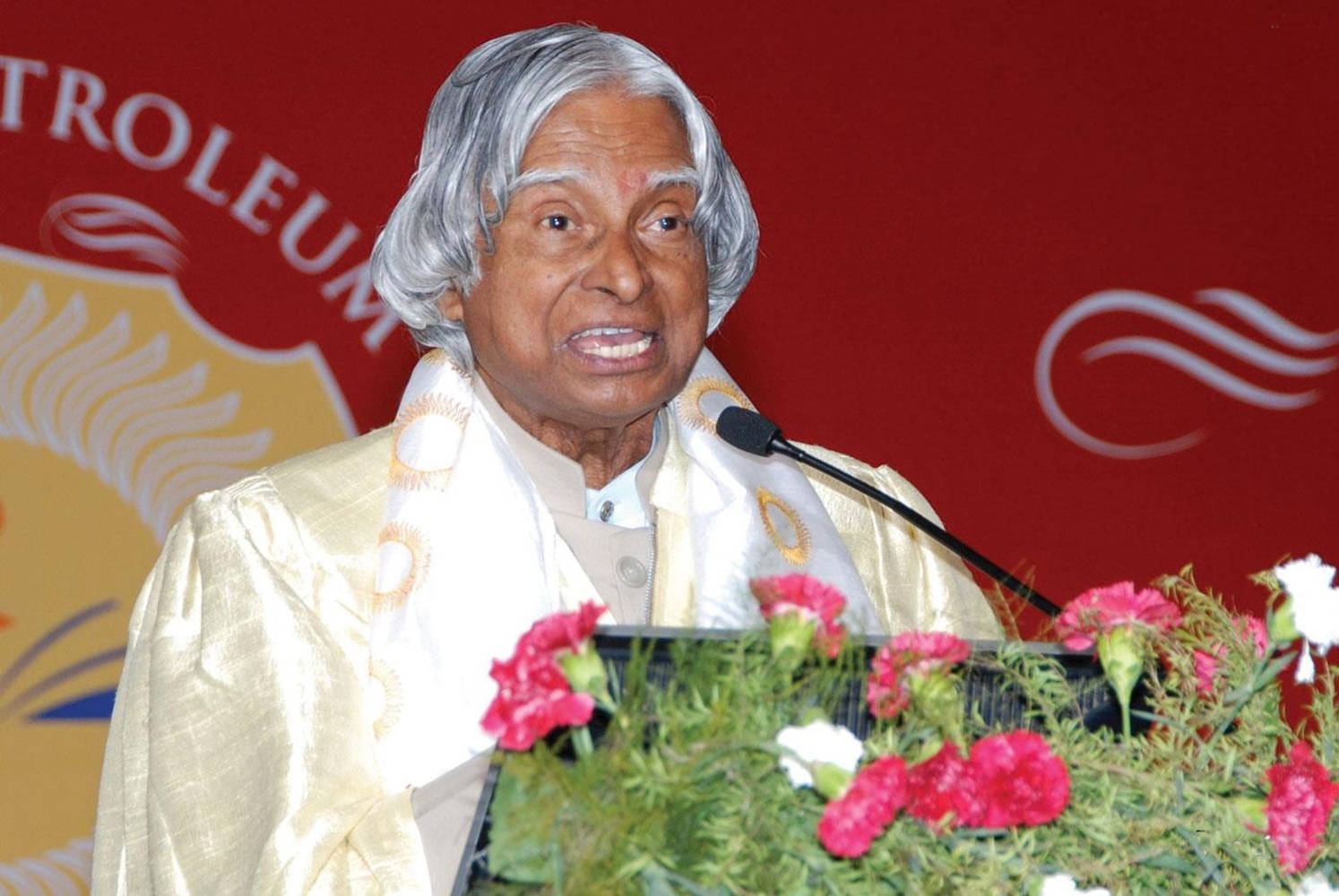 Former Indian President Dr. A.p.j Abdul Kalam Delivering A Powerful Speech.