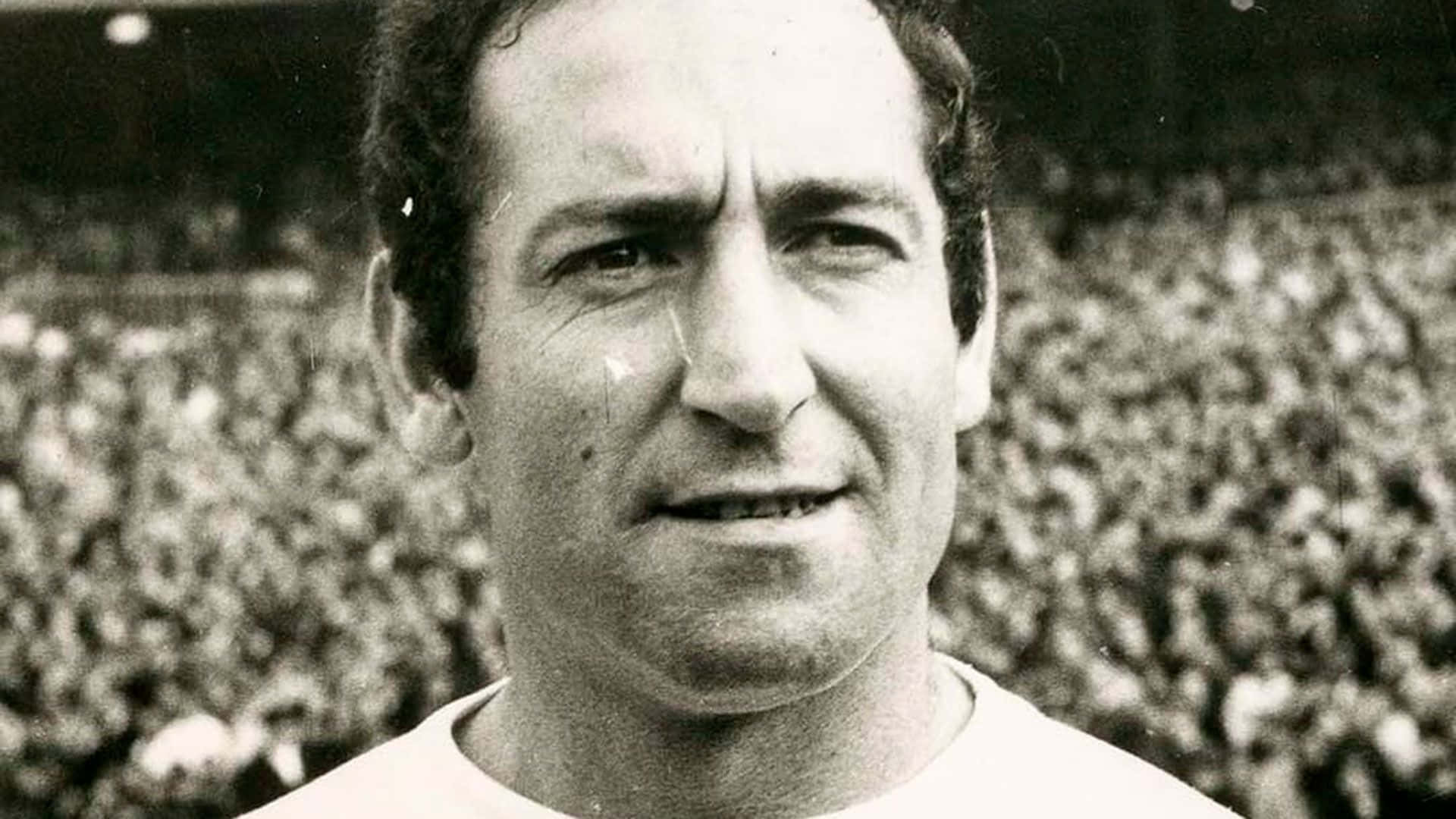 Former Real Madrid Star Player Francisco Gento Background