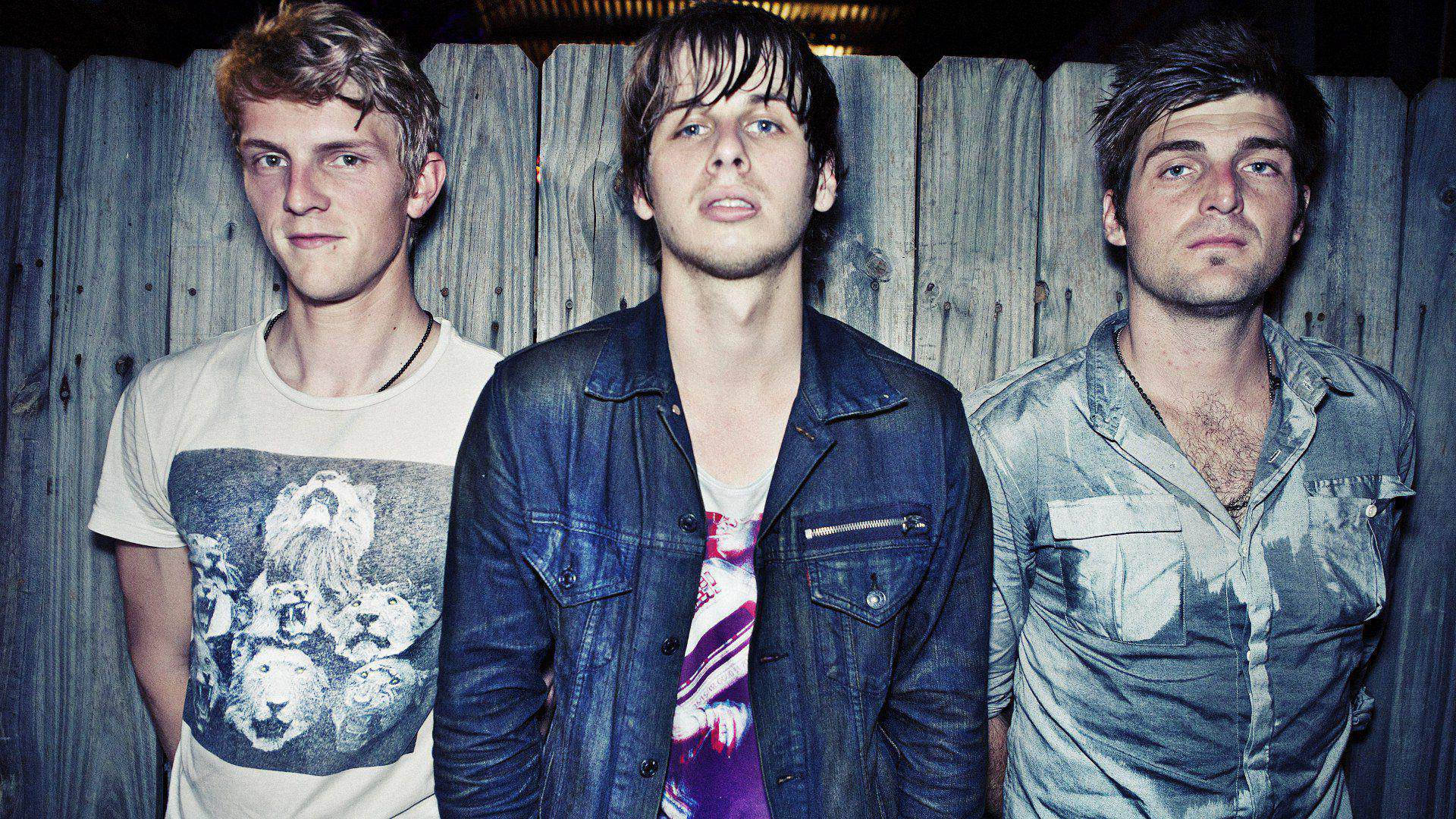 Foster The People Pumped Up Kicks Background