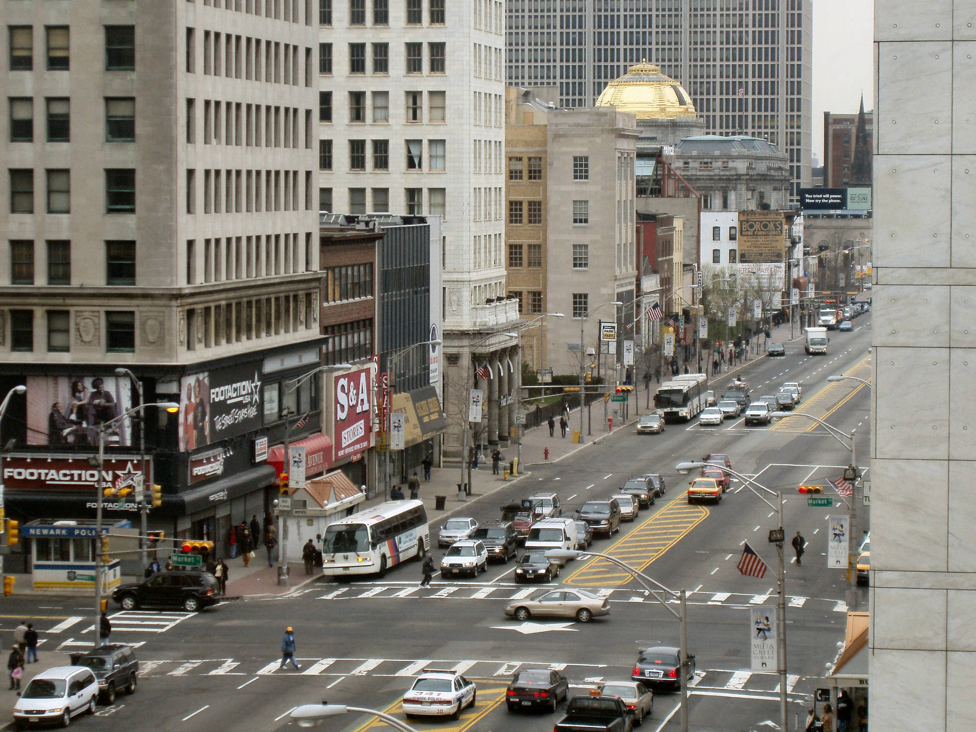 Four Corners Building In Newark Background