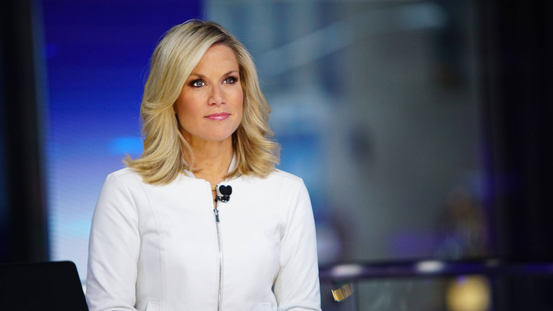Fox News Live Anchor Martha Maccallum Background