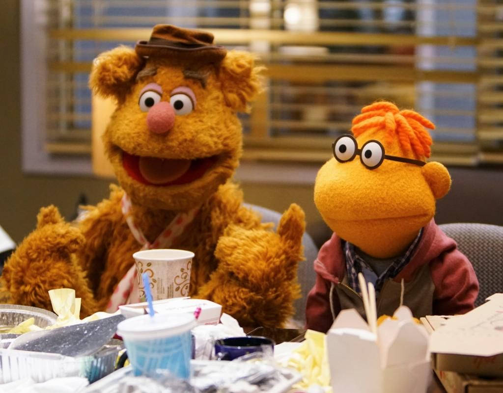 Fozzie Bear And Scooter Background