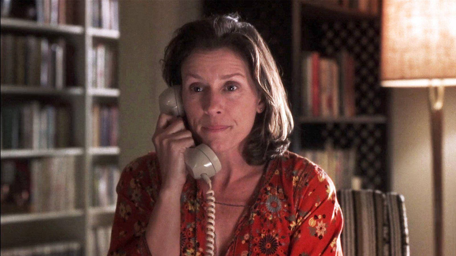 Frances Mcdormand Portraying Elaine Miller In 'almost Famous' Background