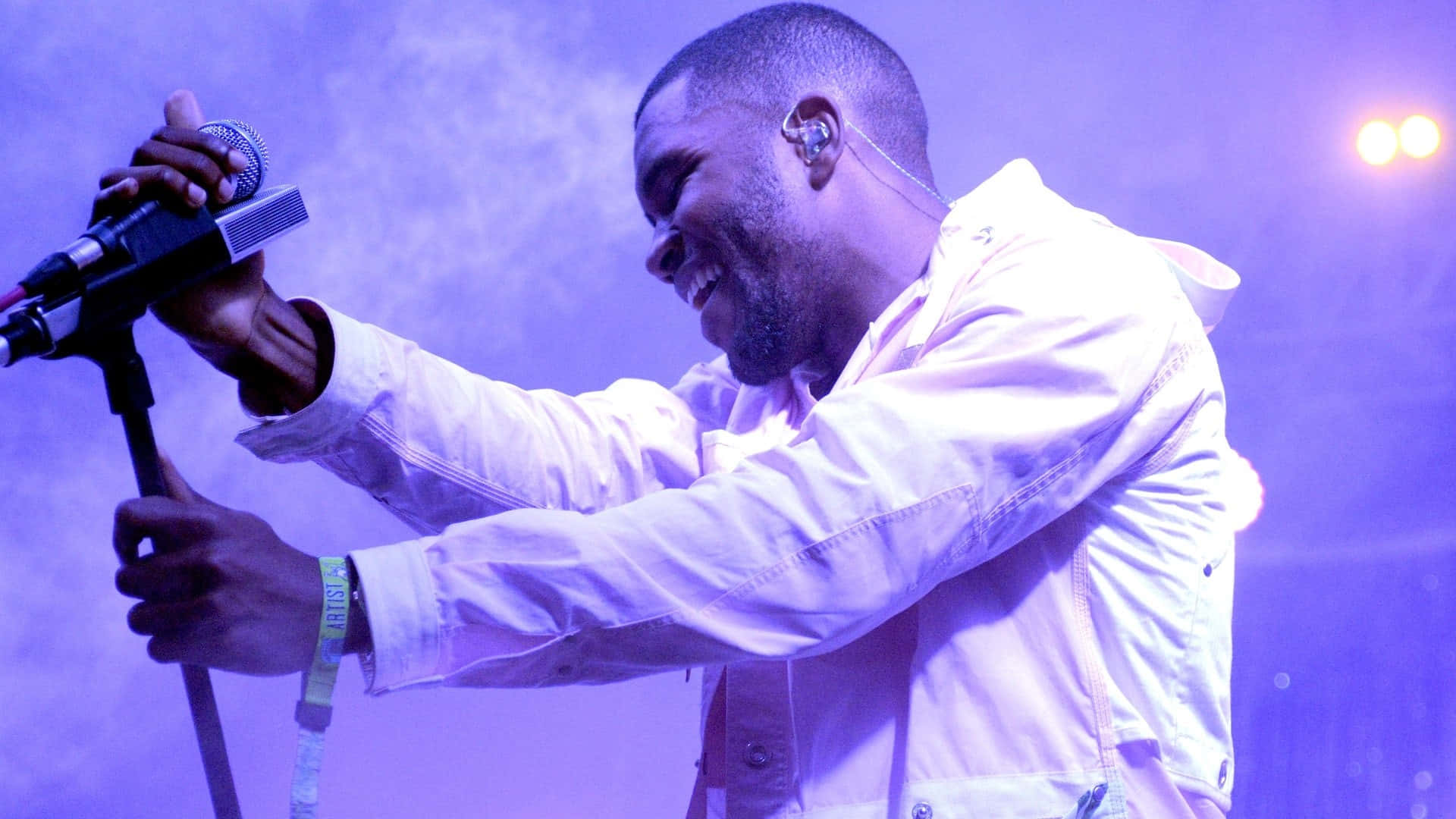 Frank Ocean Ready To Work. Background