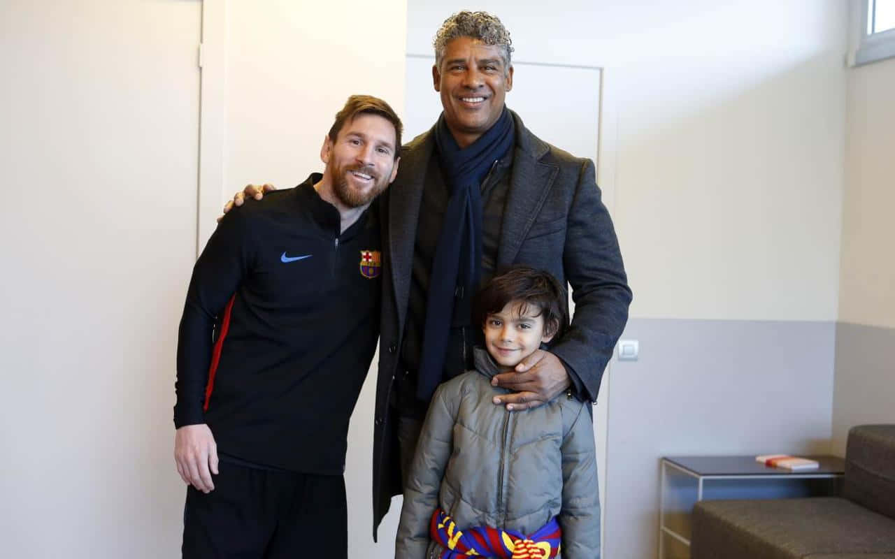 Frank Rijkaard Lionel Messi And Child Background