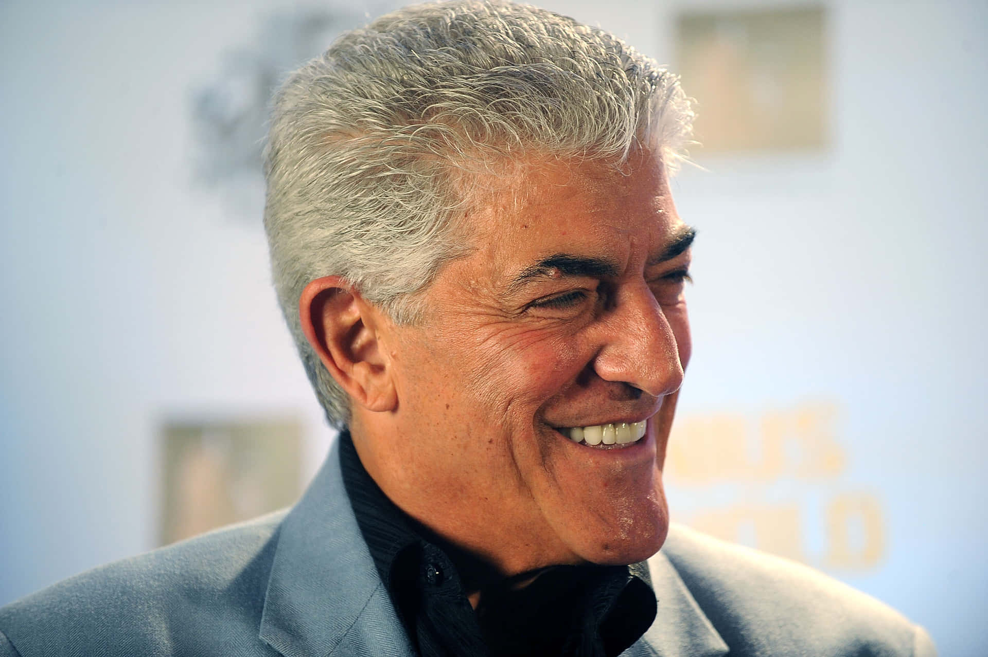 Frank Vincent 3000 X 1997 Background