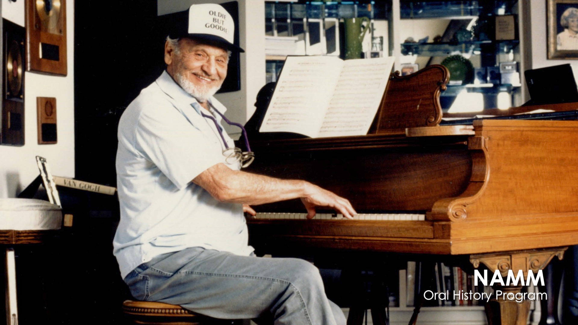 Frankie Laine Old Playing Piano