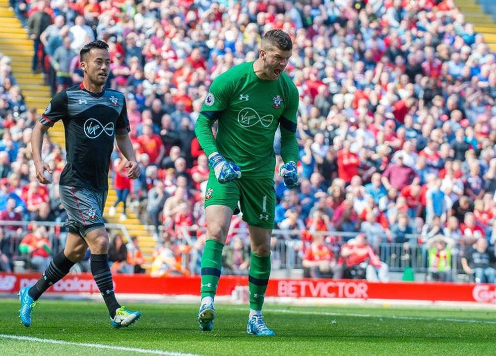 Fraser Forster Yelling Full Body Background