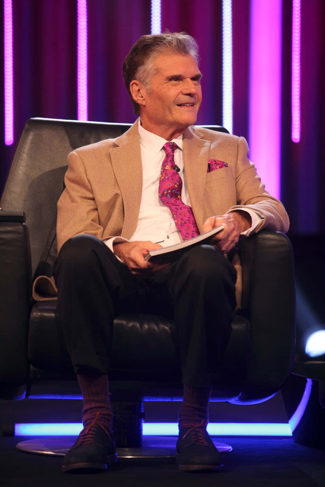 Fred Willard 1067 X 1600 Background