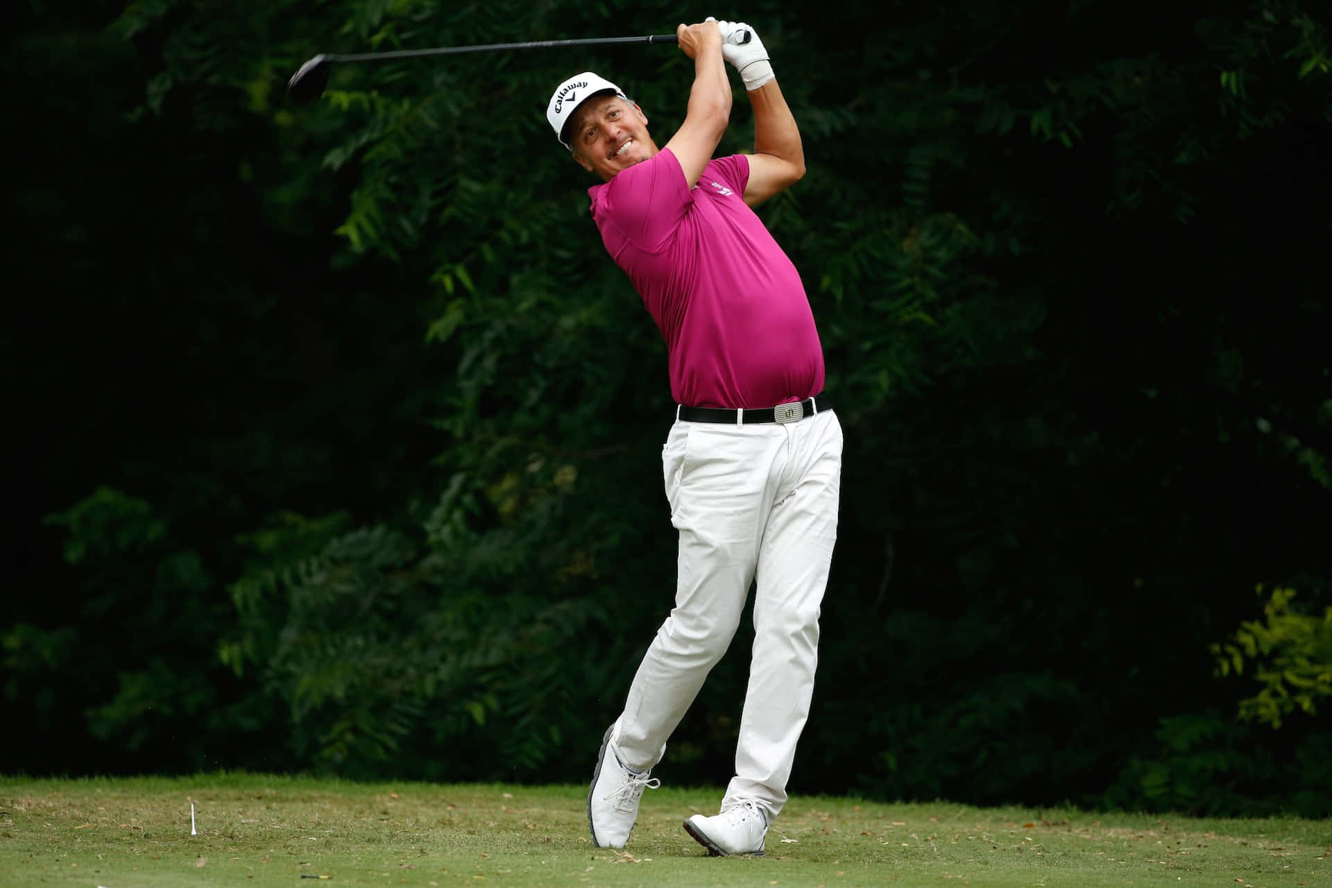 Freddie Jacobson Smiling While Golfing Background