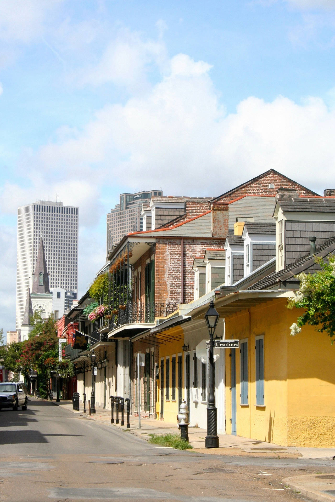 French Quarter Small Houses Background