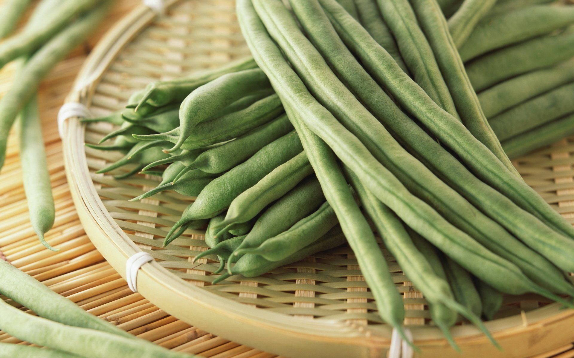 Fresh Green Beans On A Rustic Wooden Platter Background