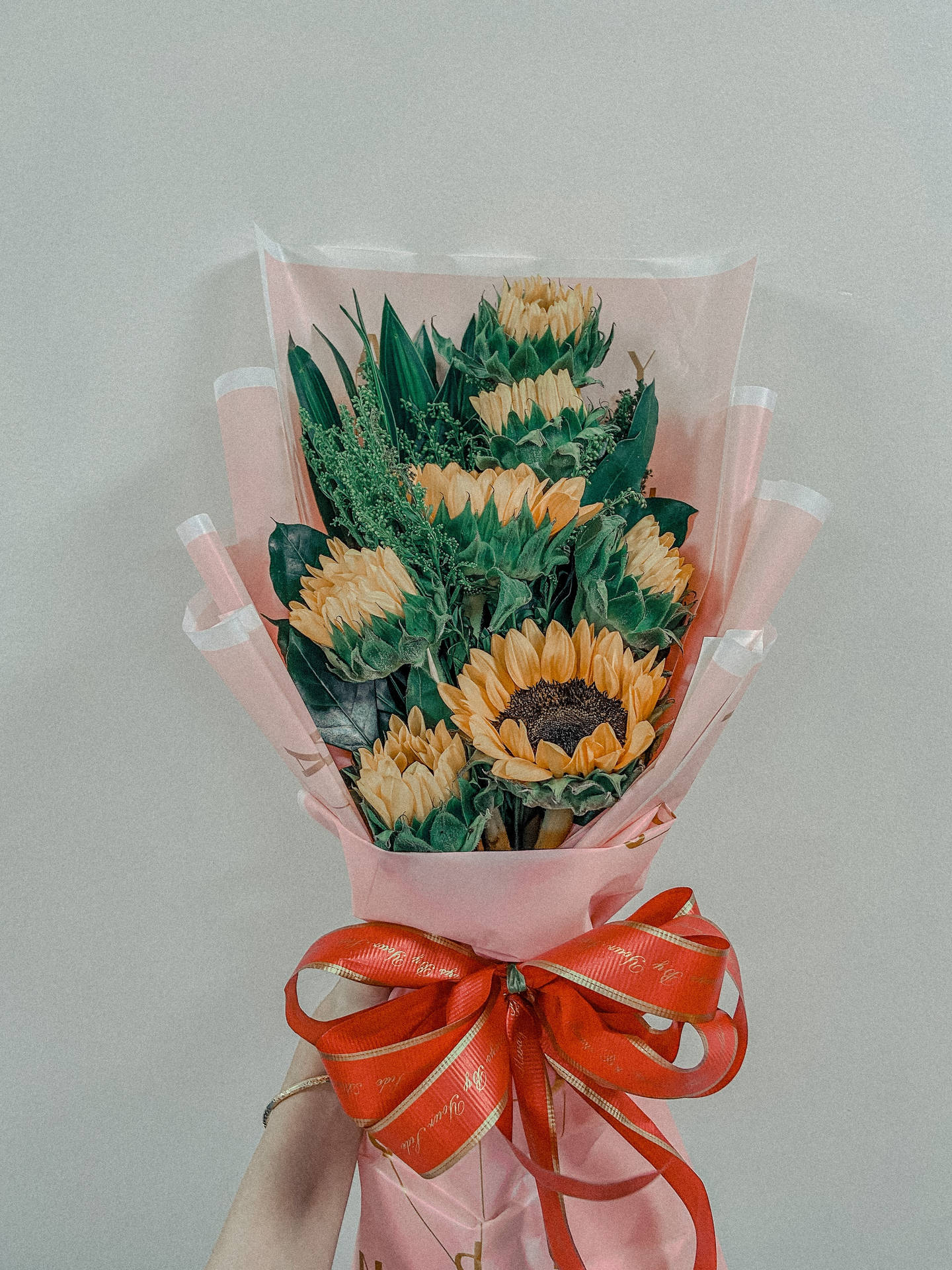 Fresh Sunflower And Leaves Flower Bouquet