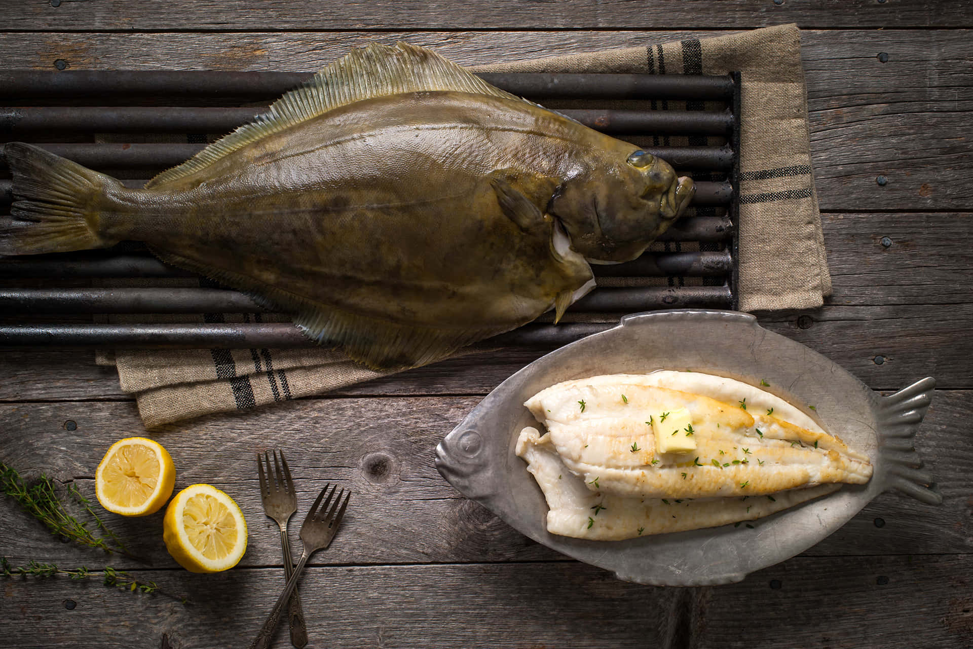 Freshand Cooked Halibuton Wooden Background Background