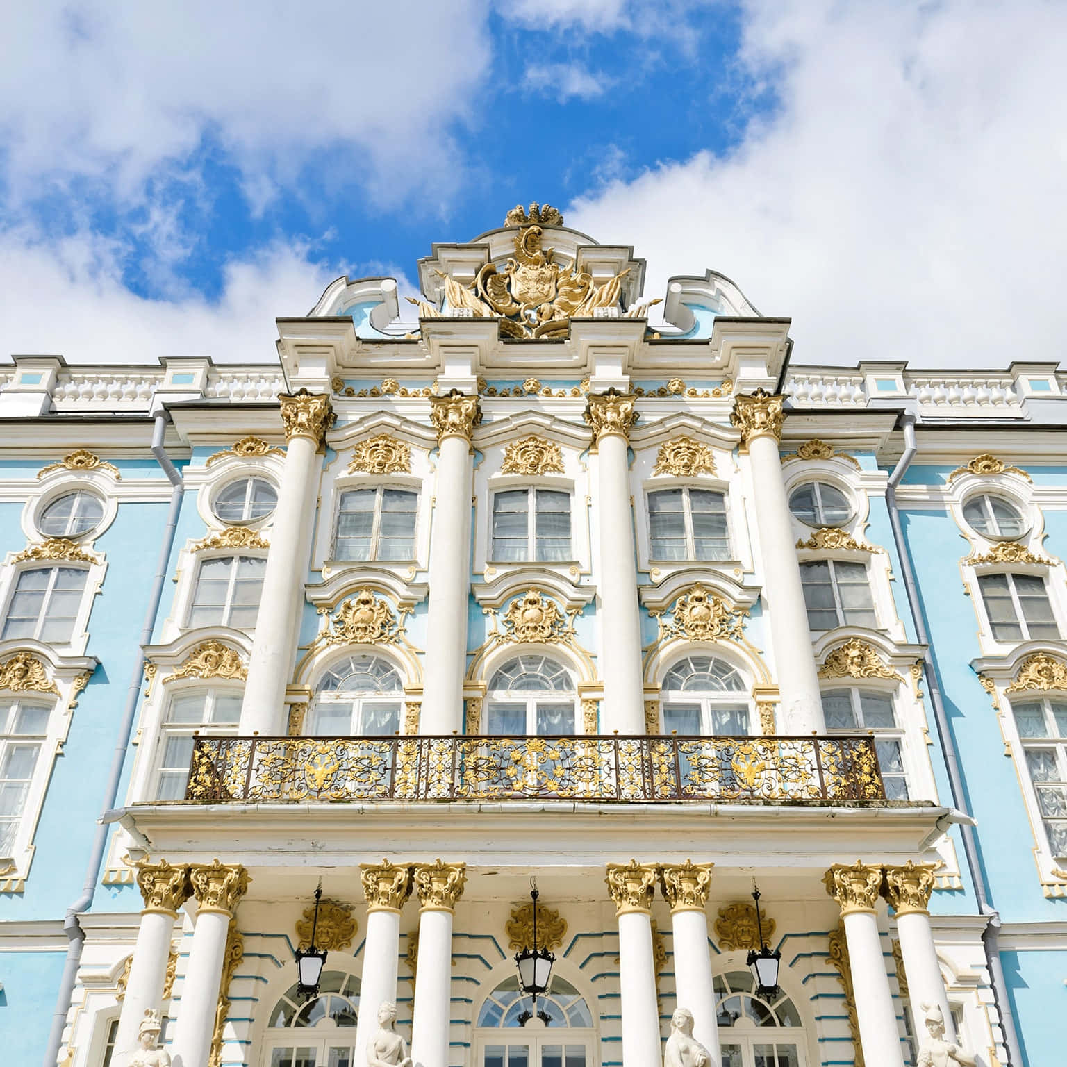 Front Architecture Details Of Catherine Palace Background