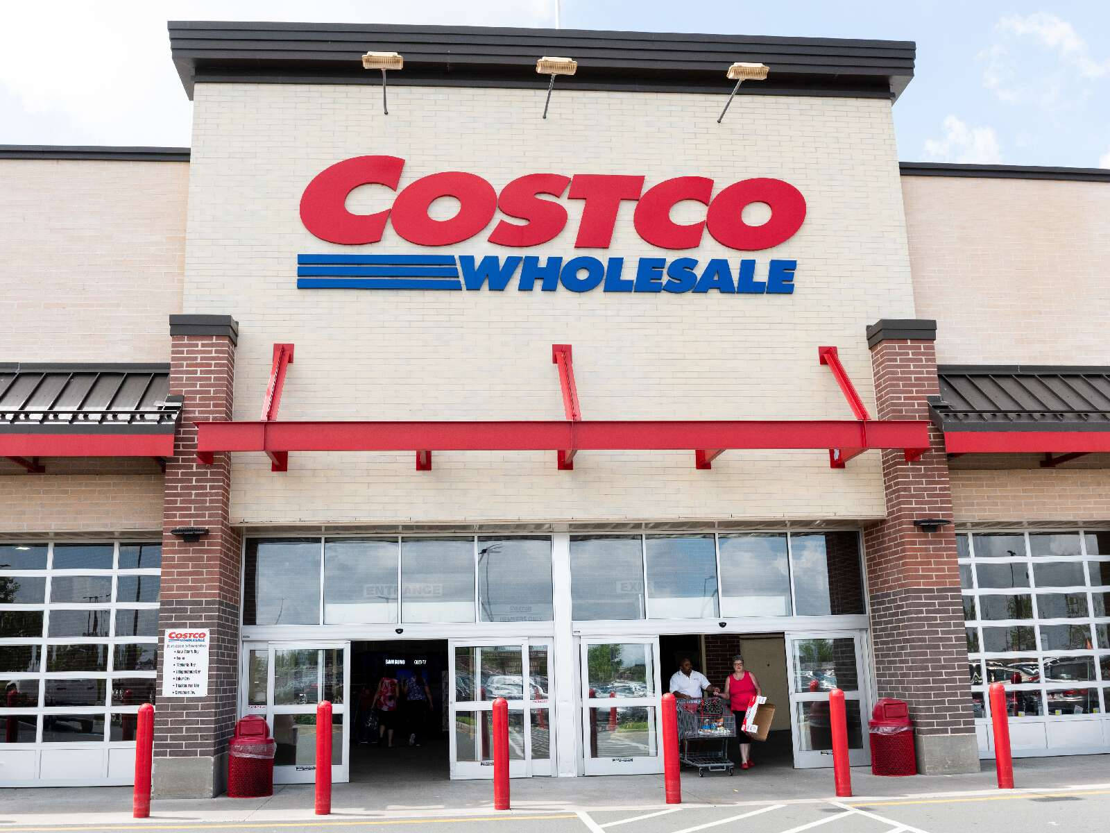 Front Shot Of Costco Wholesale Background