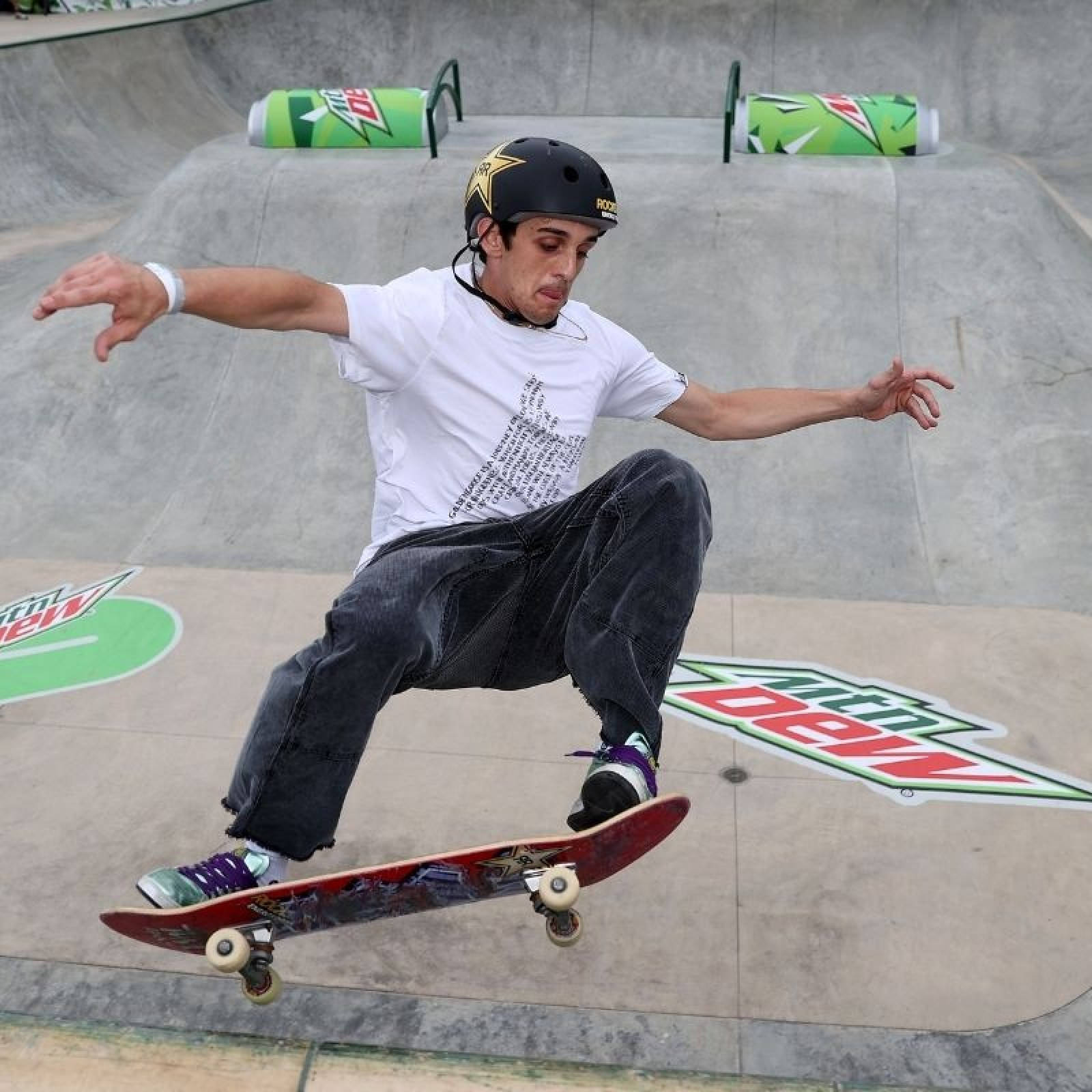 Fs Air Skateboarding