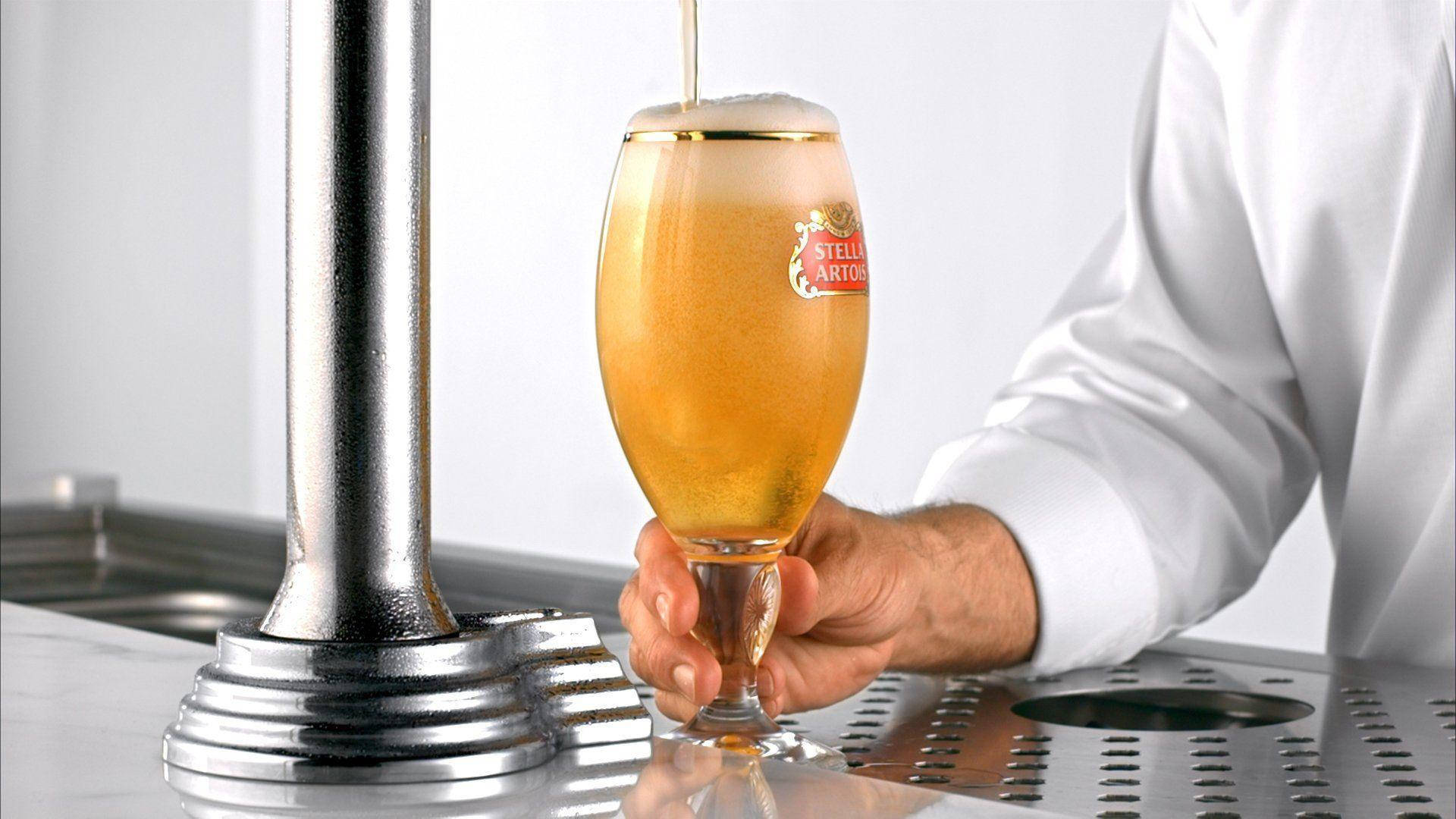 Full Chalice Of Stella Artois Background