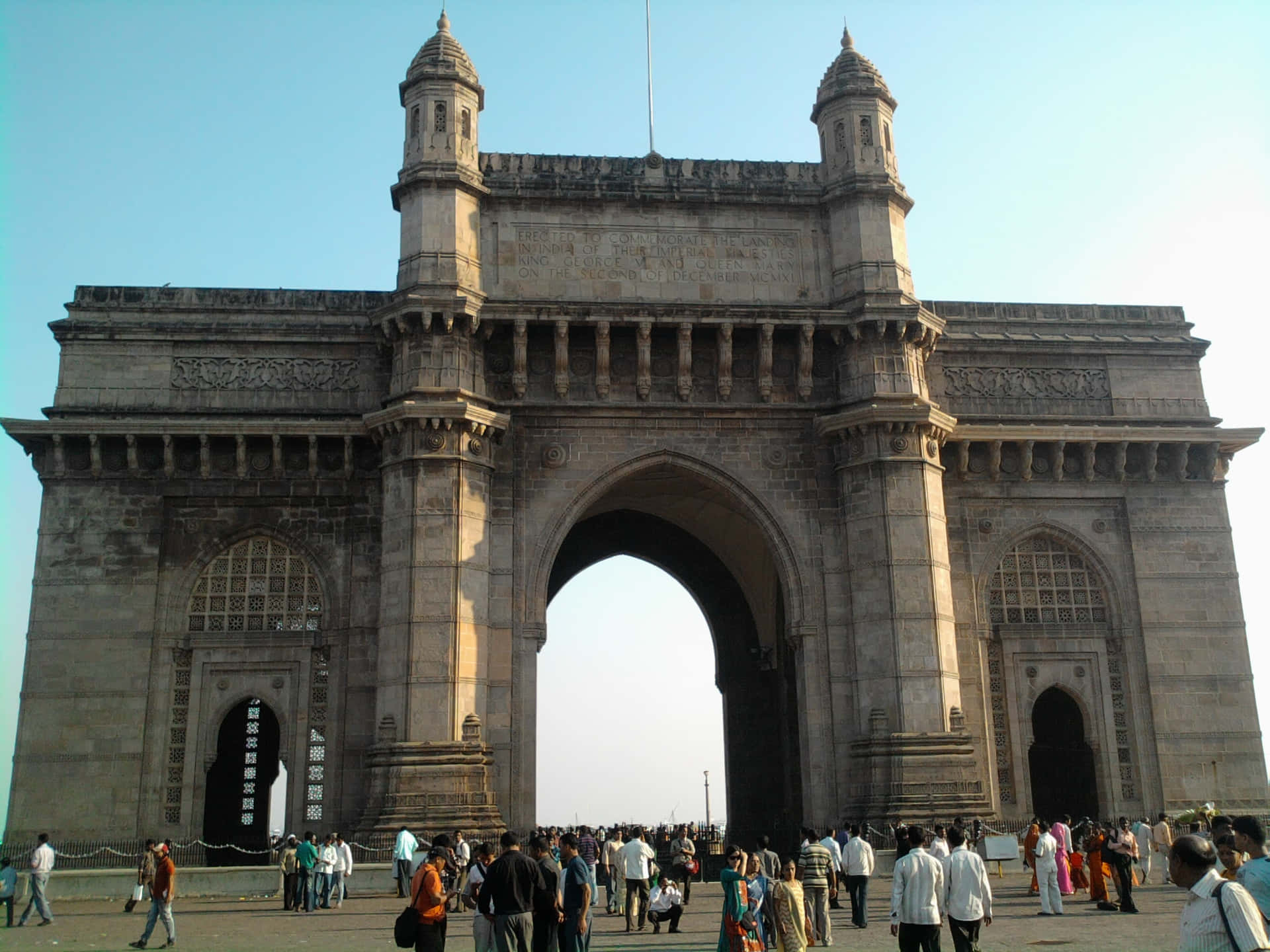 Full Gateway To India View Background