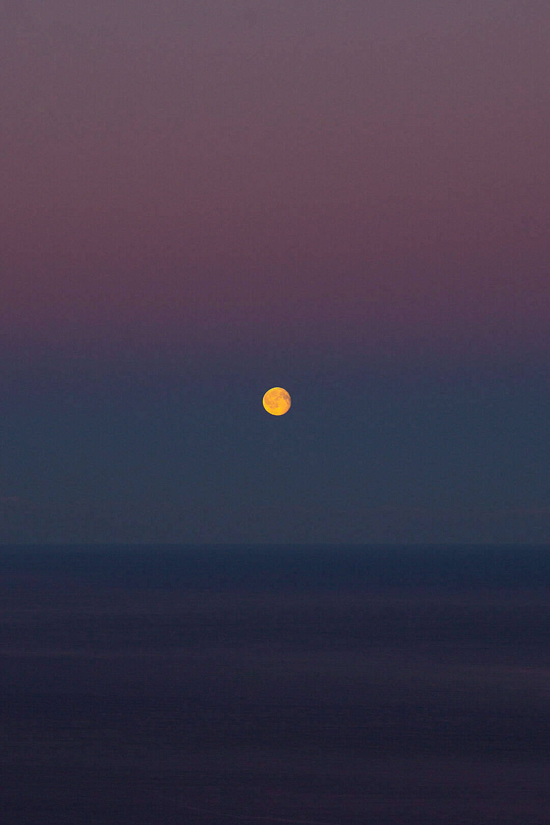 Full Hd Phone Moon Over Sea Background