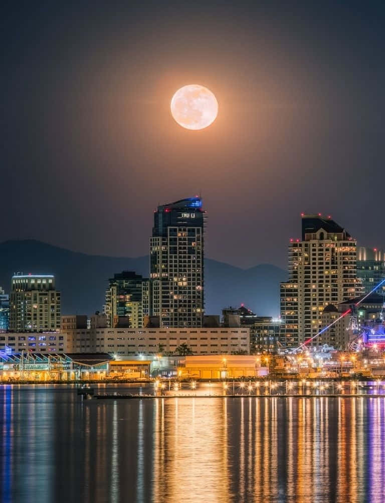 Full-moon In San Diego Iphone Background