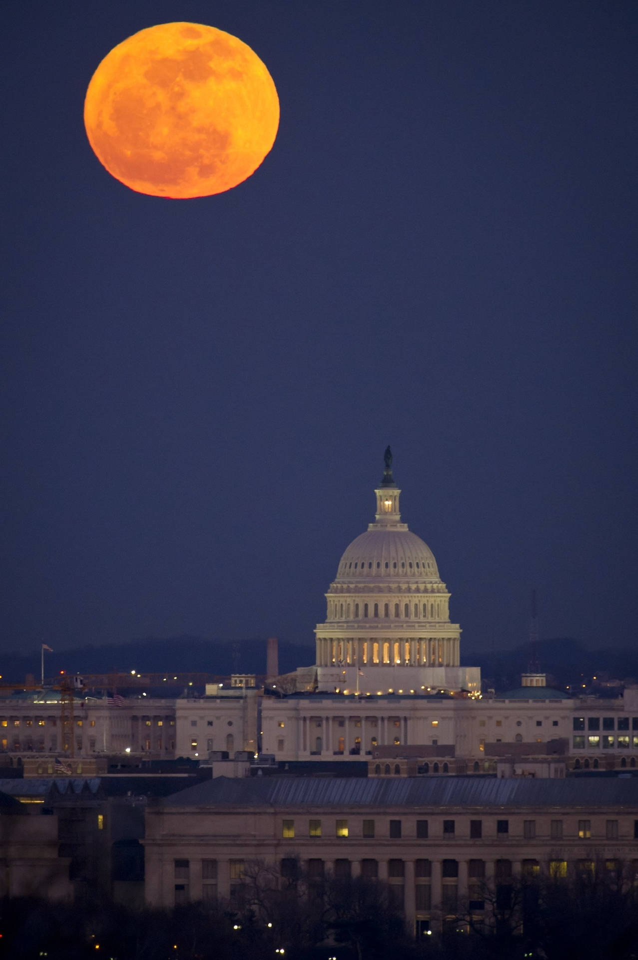 Full Moon Over White House