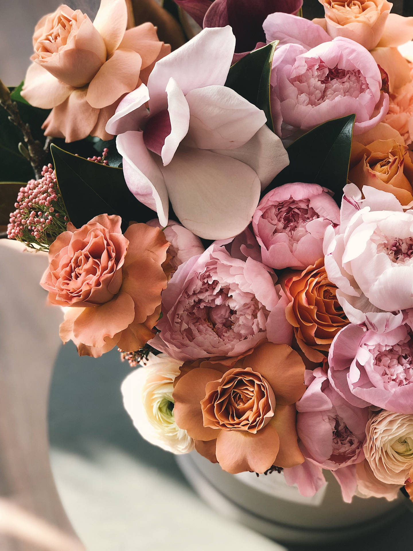 Full Screen 4k Flowers Pastel Roses Background