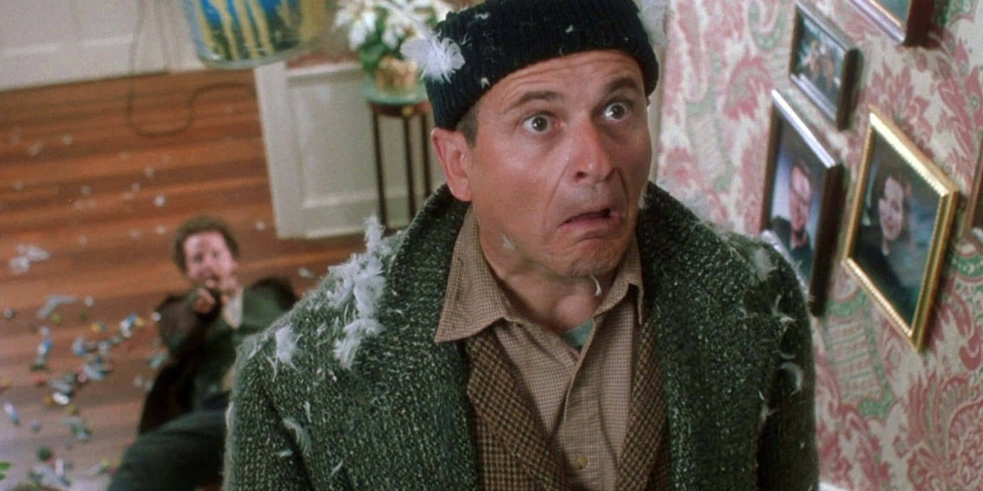 Funny Home Alone Harry And Marv Background