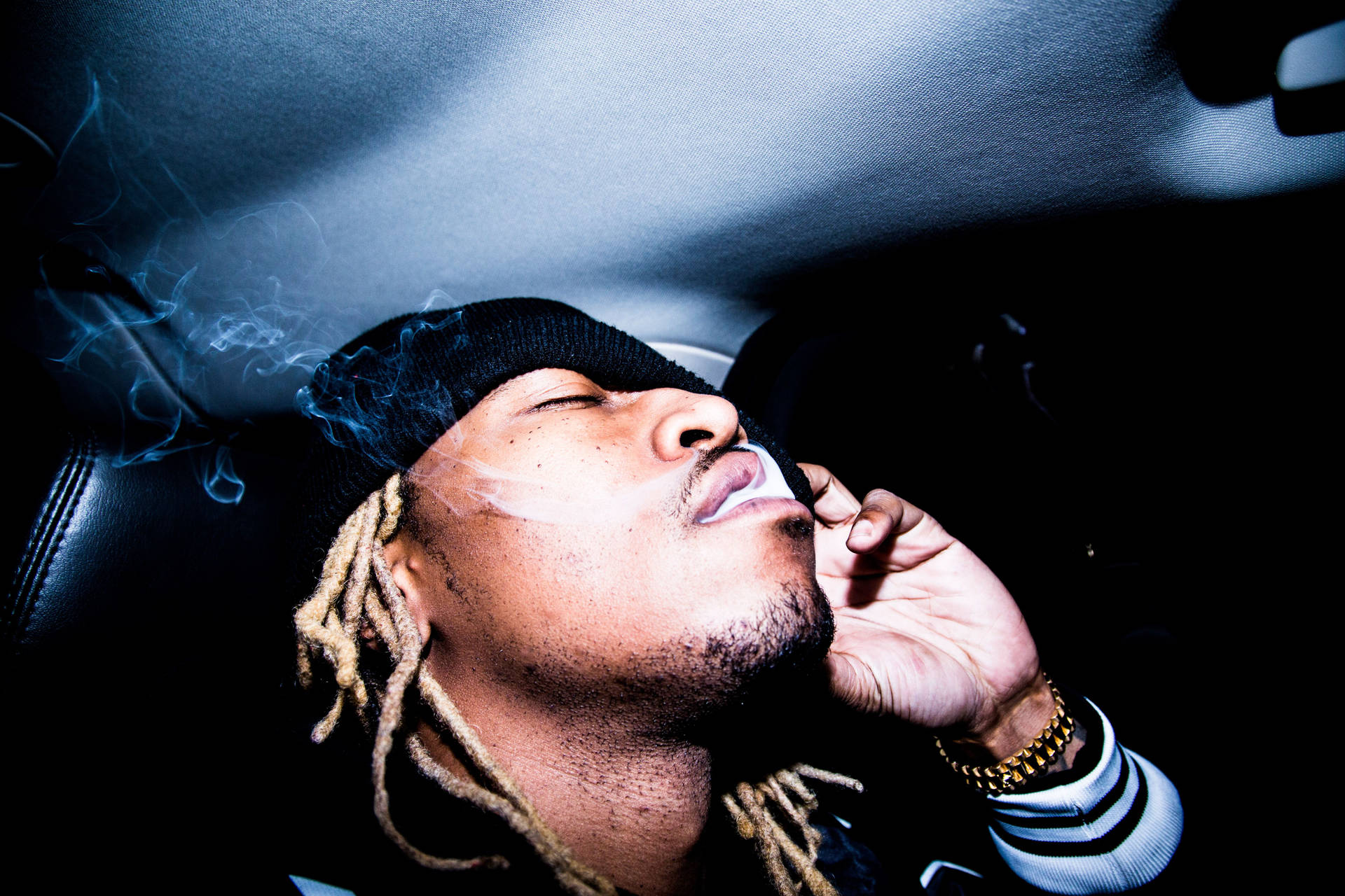 Future Rapper Smoking Background