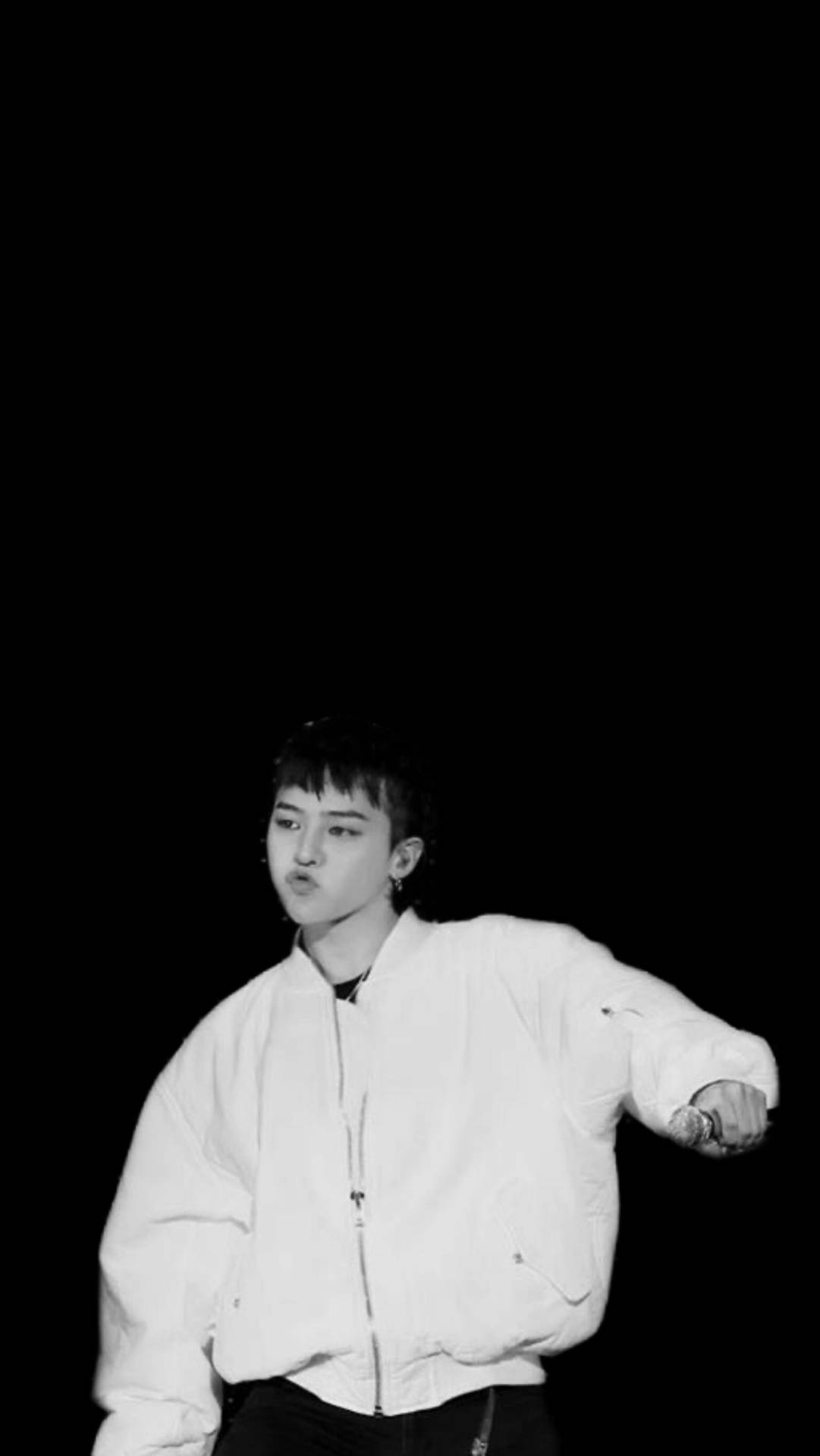 G-dragon Black And White Background
