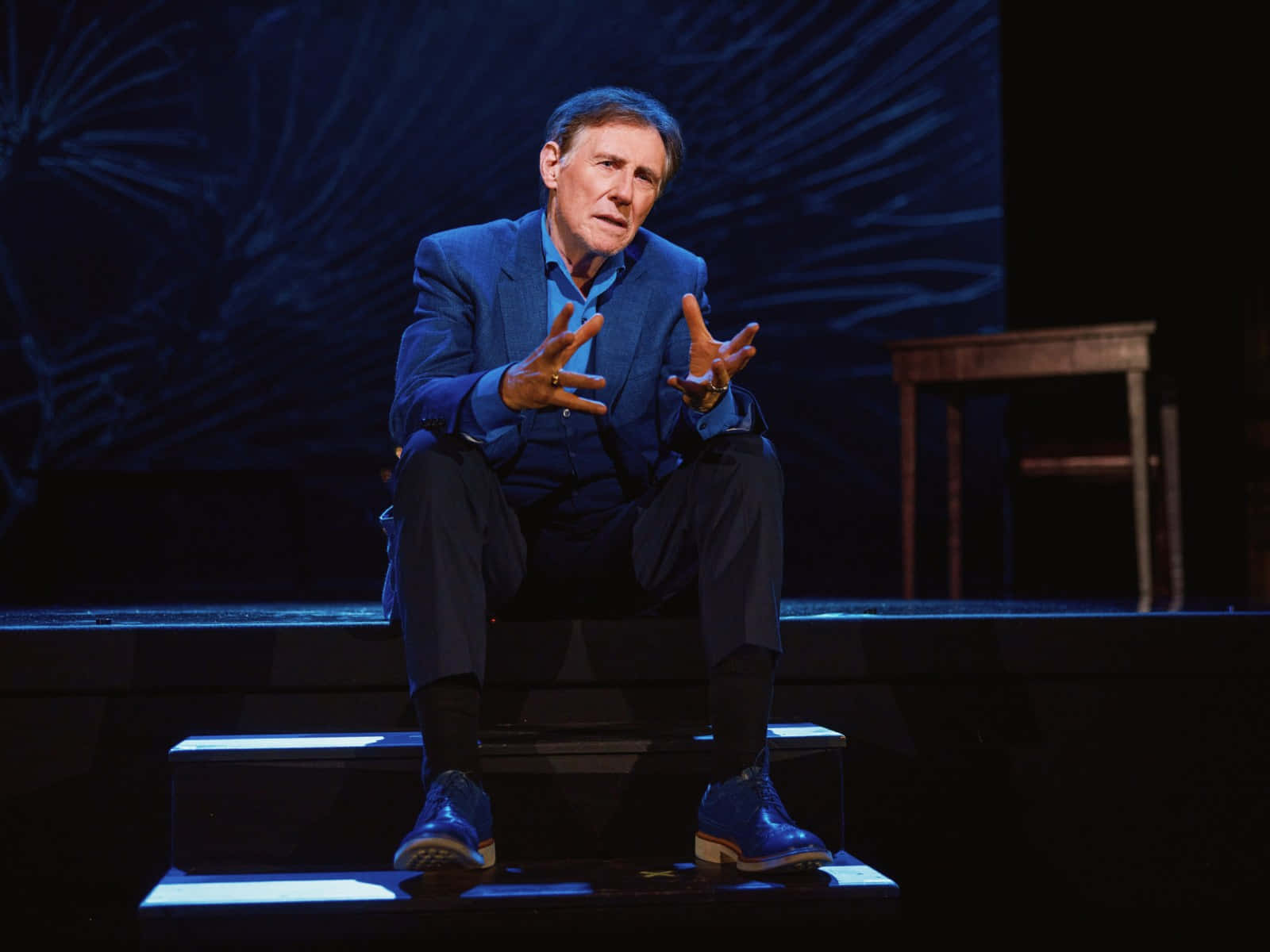 Gabriel Byrne 1600 X 1200